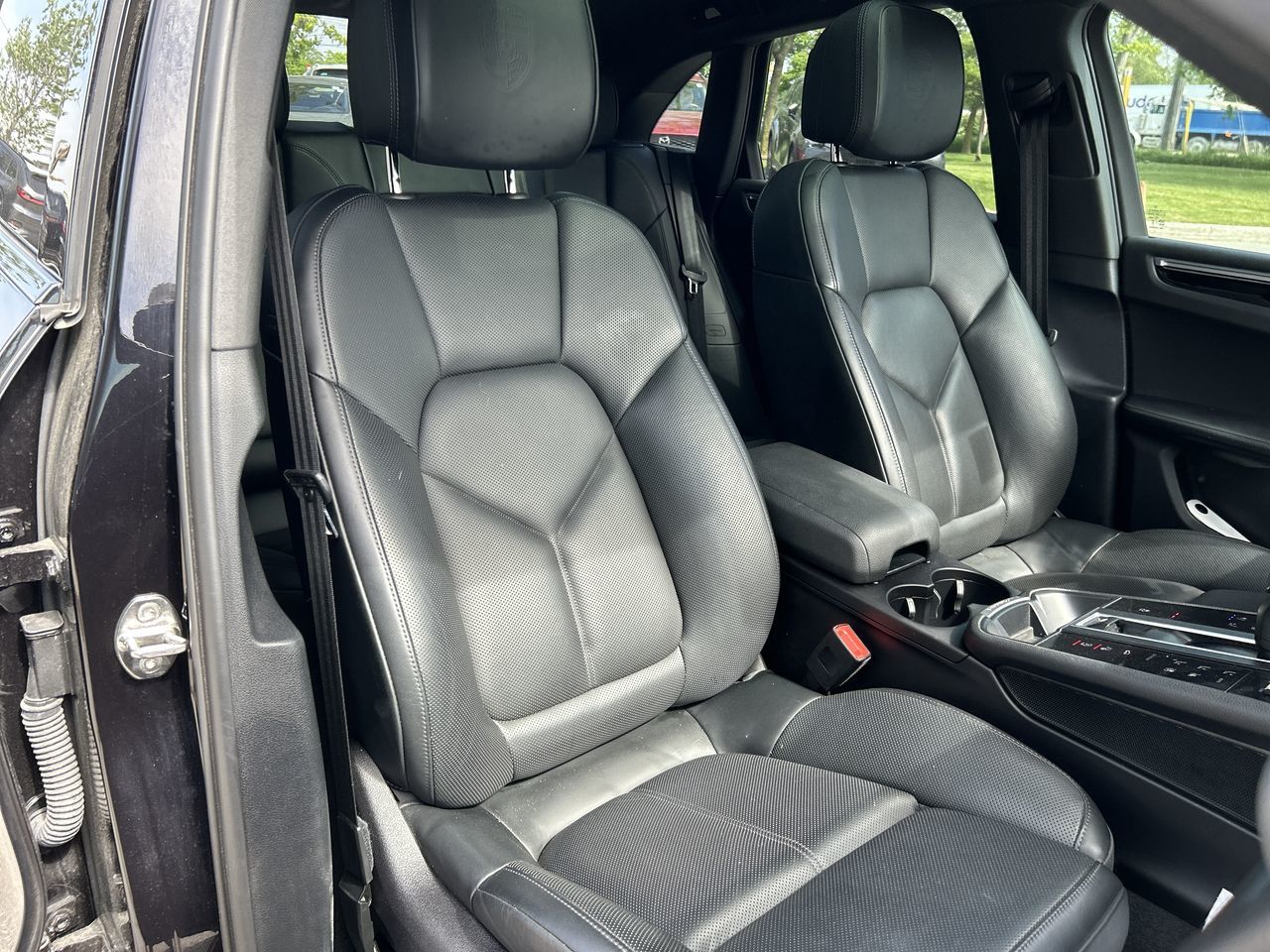 2024 Porsche Macan in Scarborough, Ontario