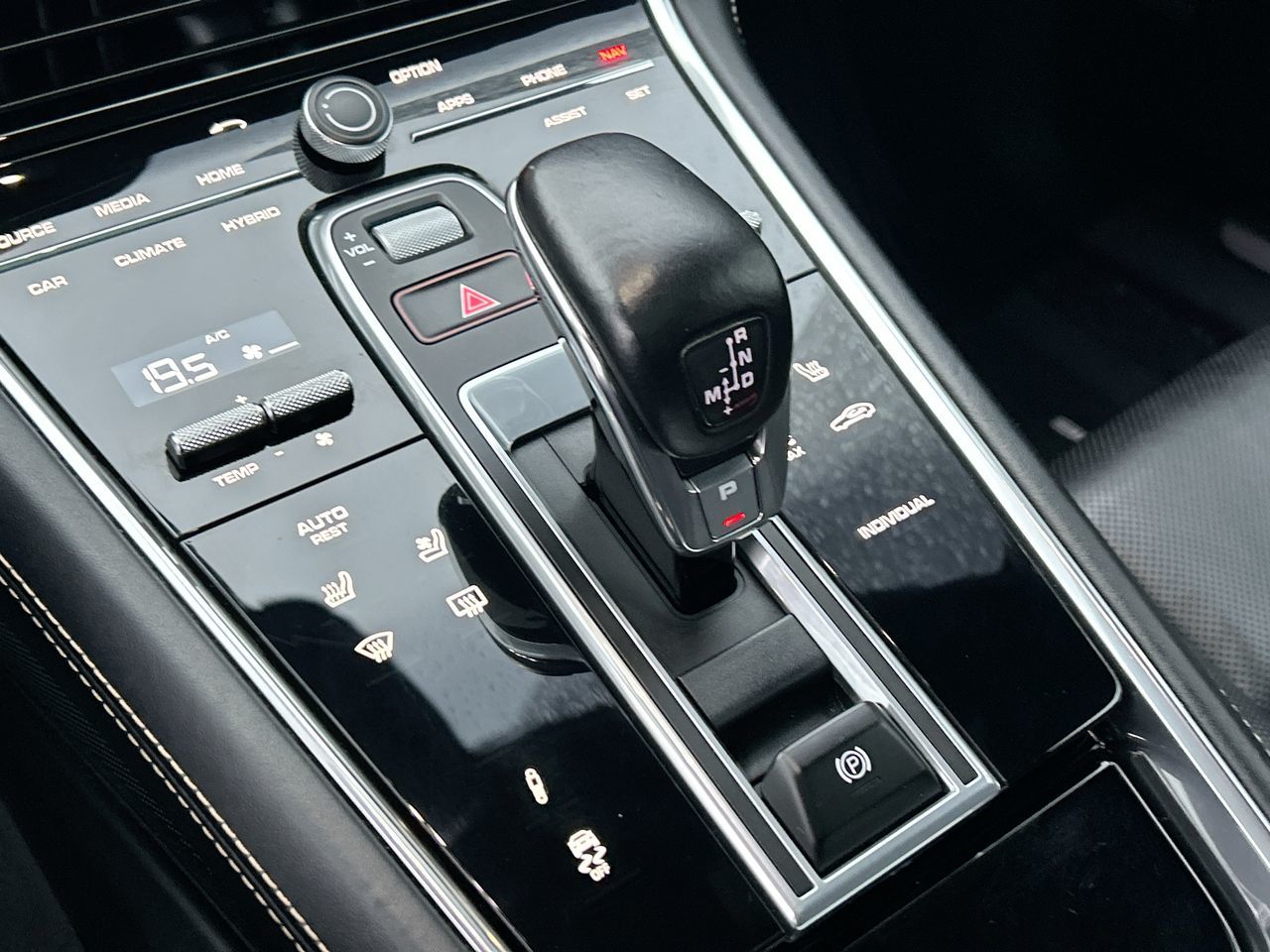 2020 Porsche Panamera