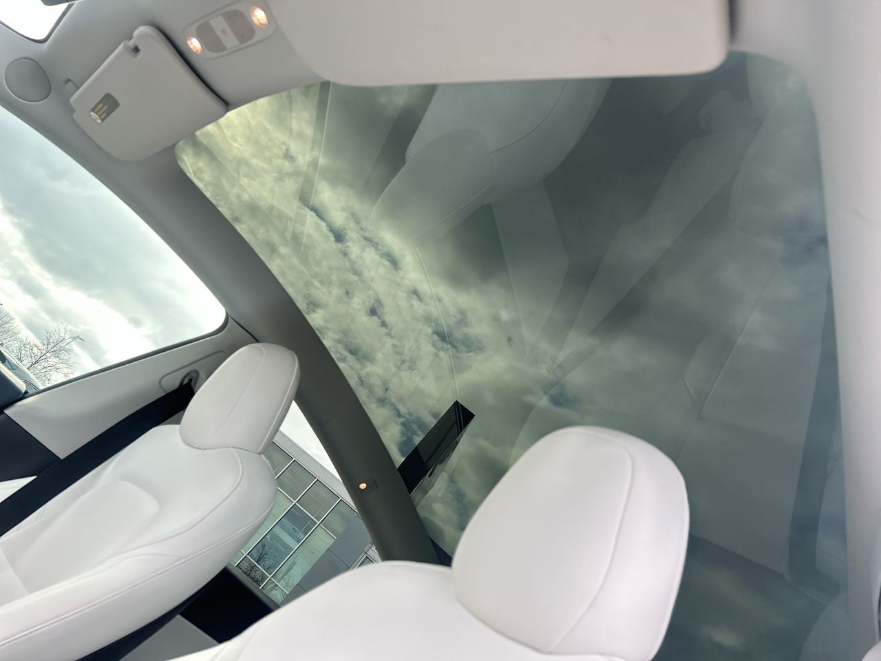 Tesla Model Y  2022