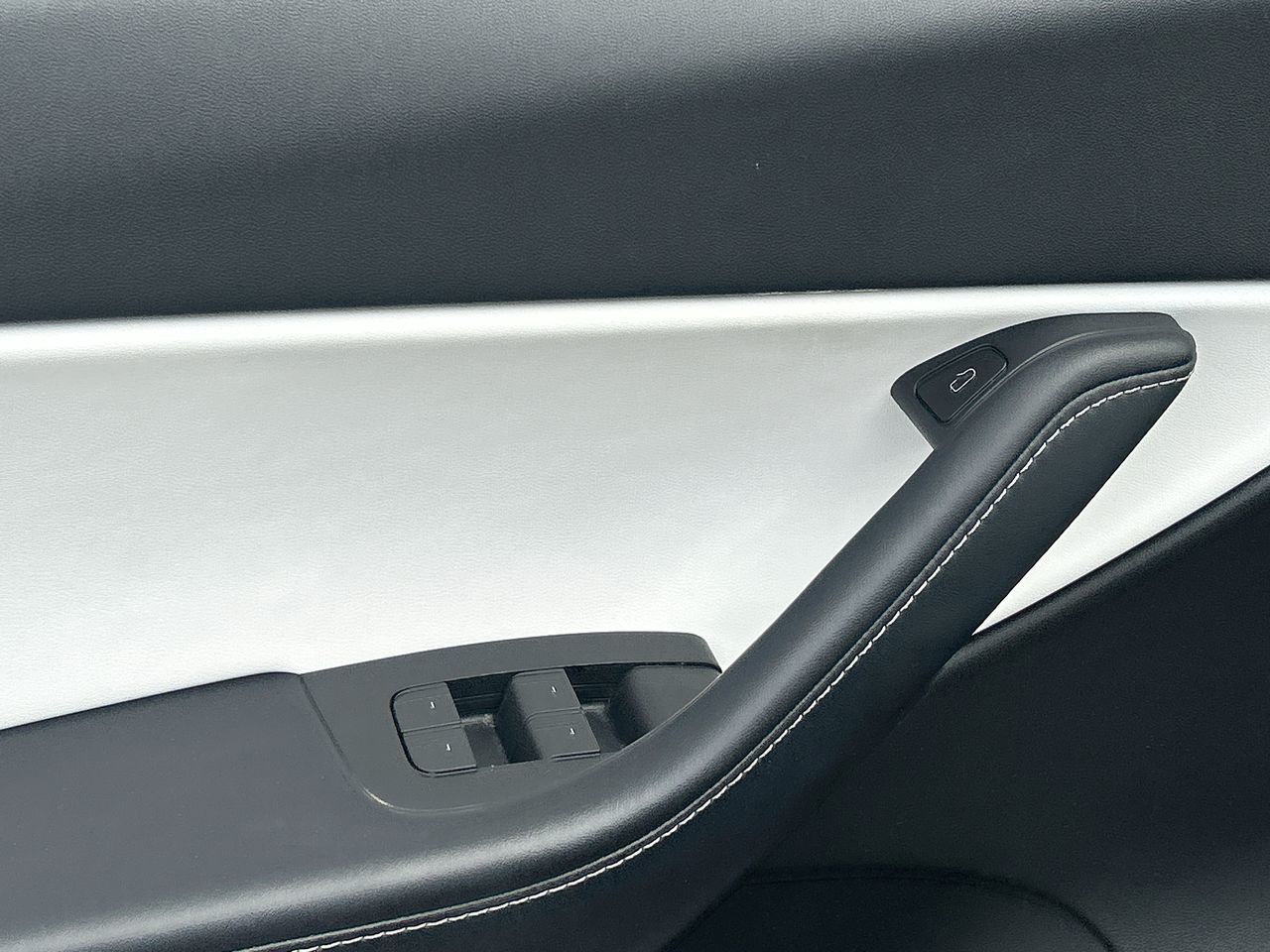 Tesla Model Y  2022