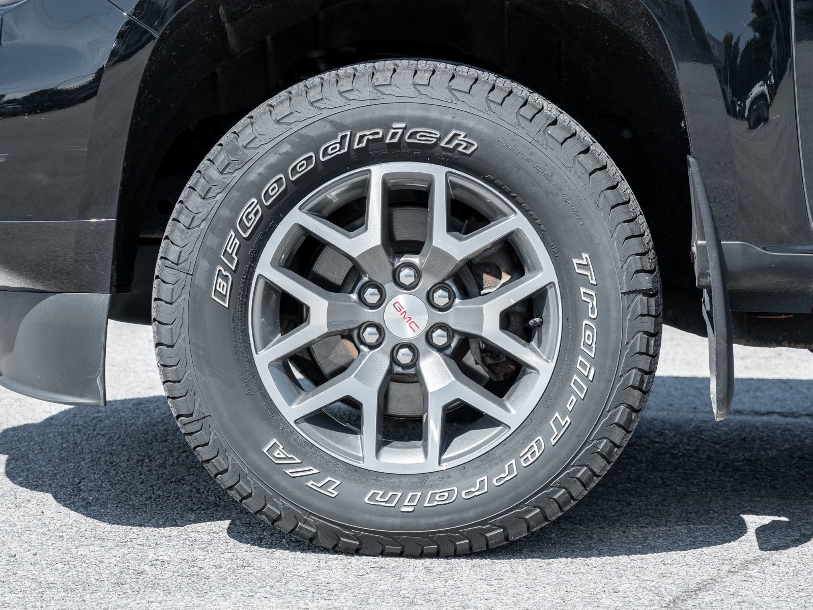 Photo 2021 GMC Canyon 4WD AT4 w/Leather #5