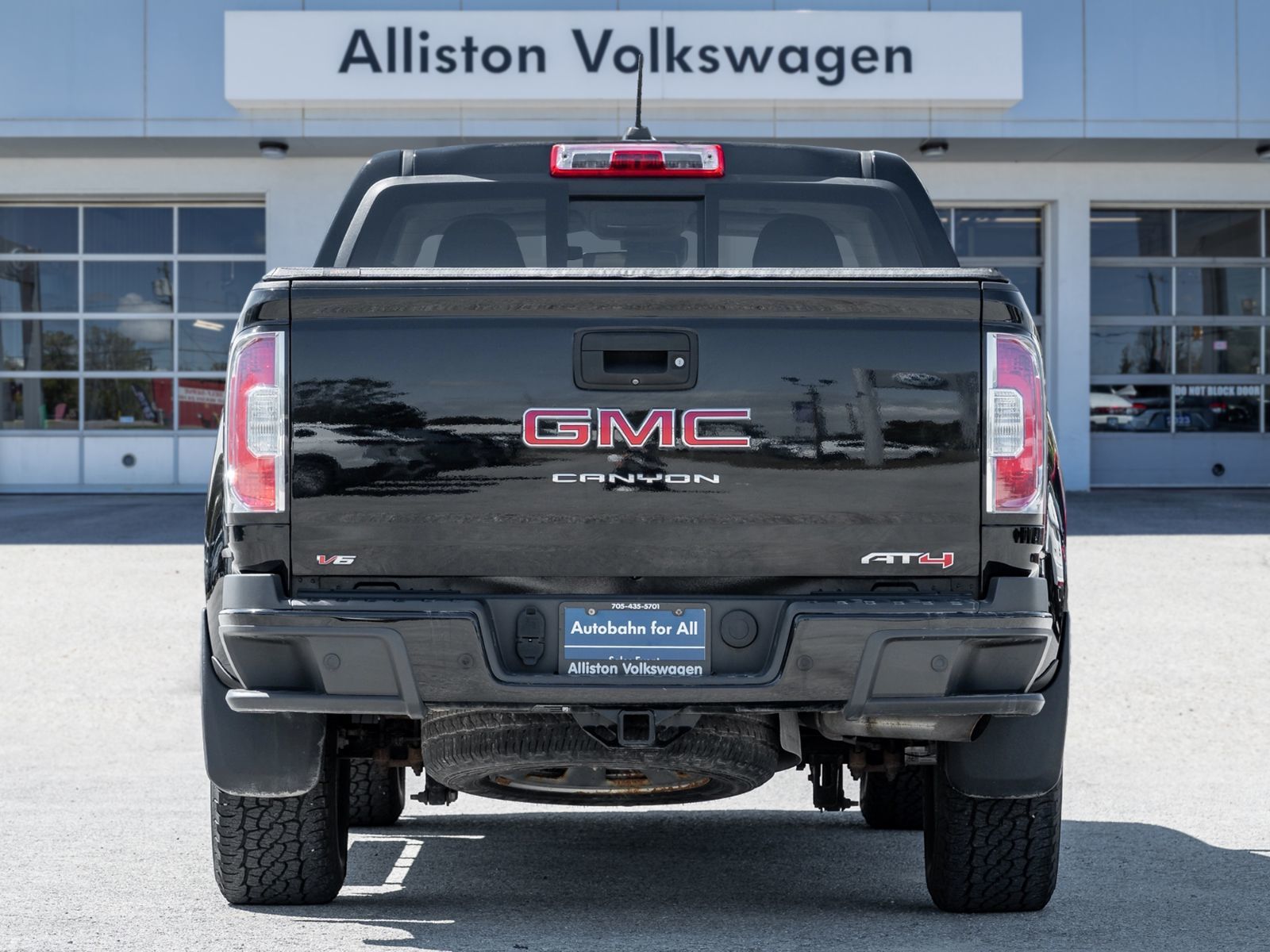 Photo 2021 GMC Canyon 4WD AT4 w/Leather #8