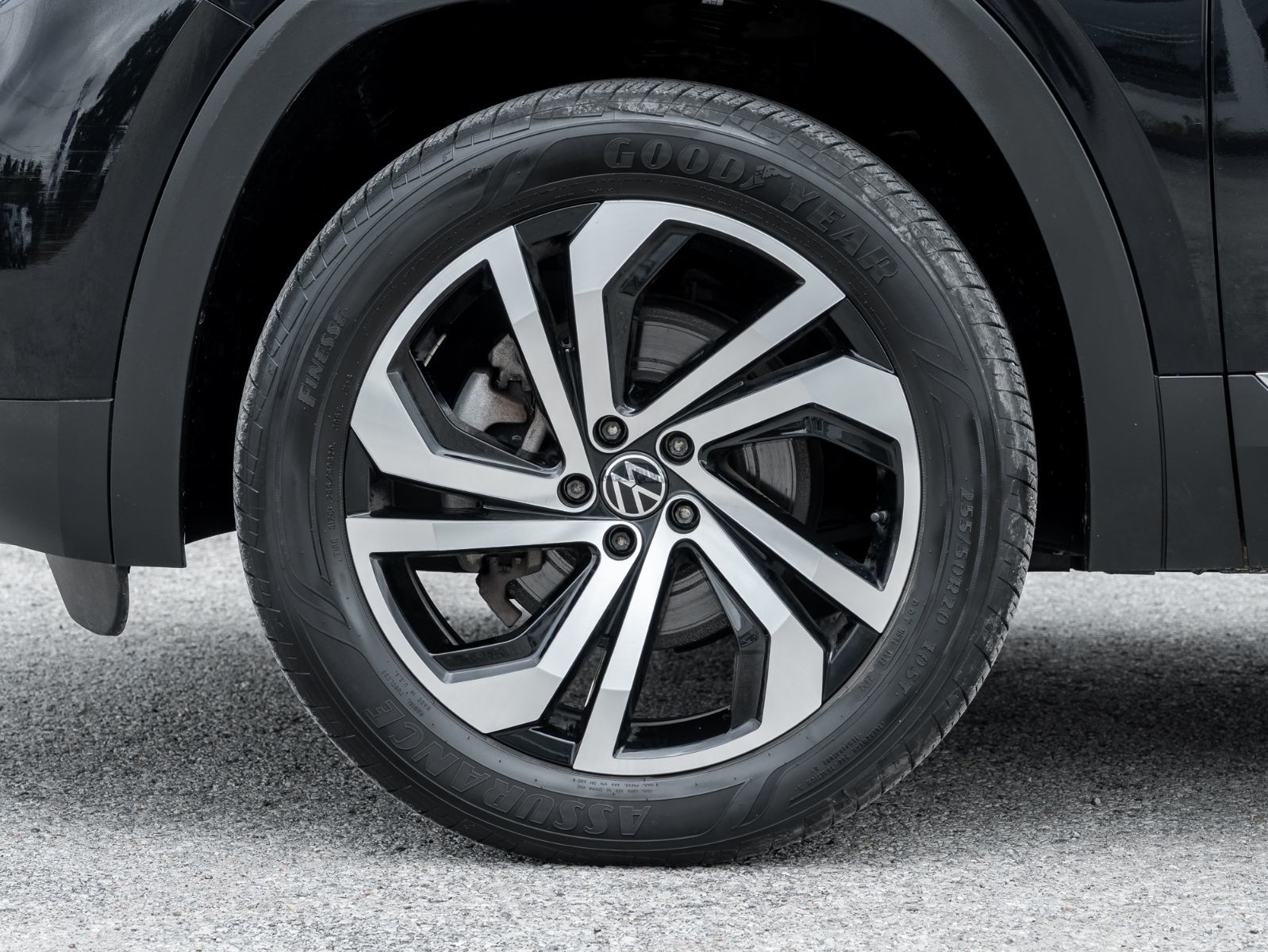Photo 2023 Volkswagen Atlas Highline #4