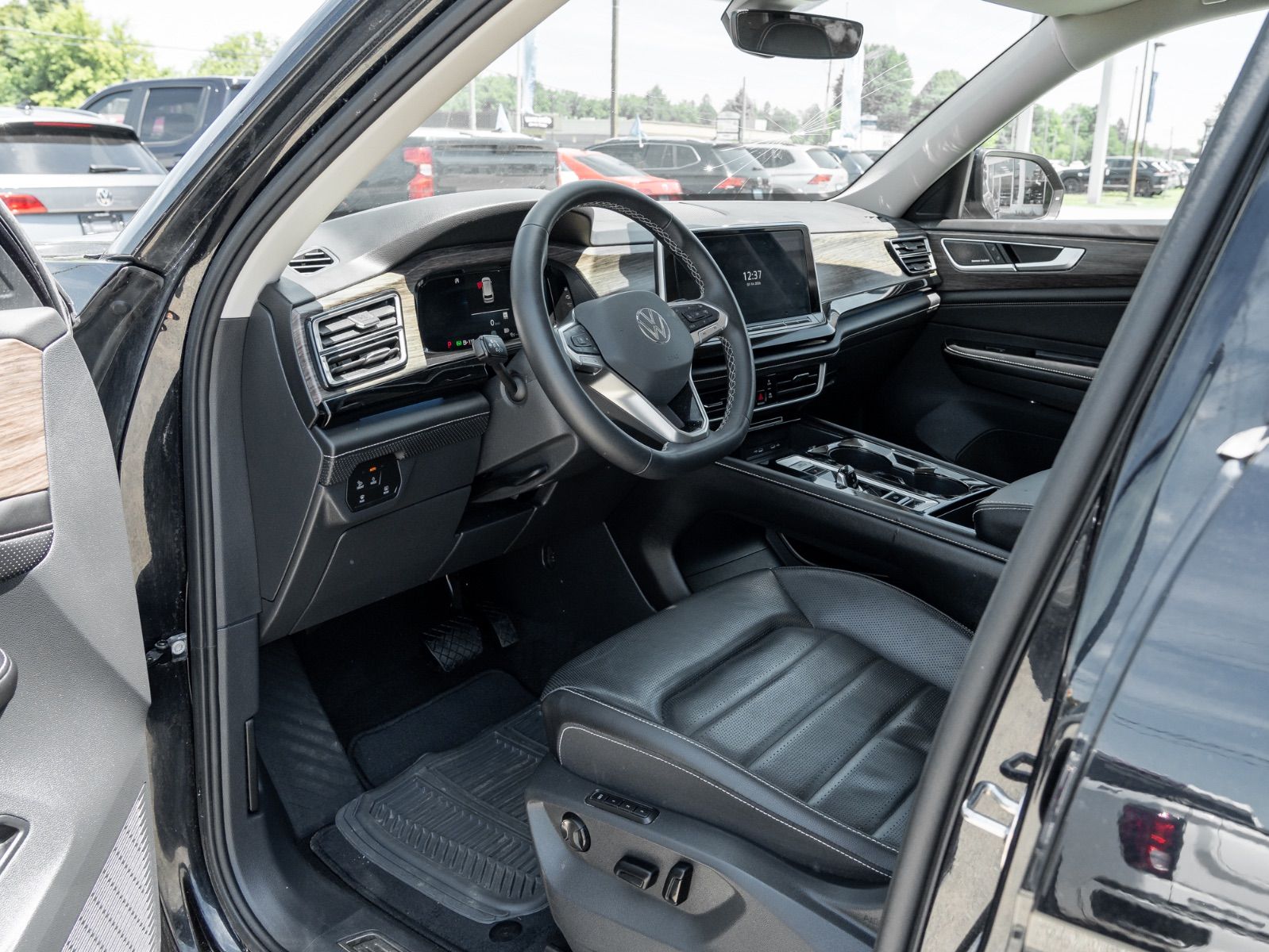 Photo 2024 Volkswagen Atlas Highline #7