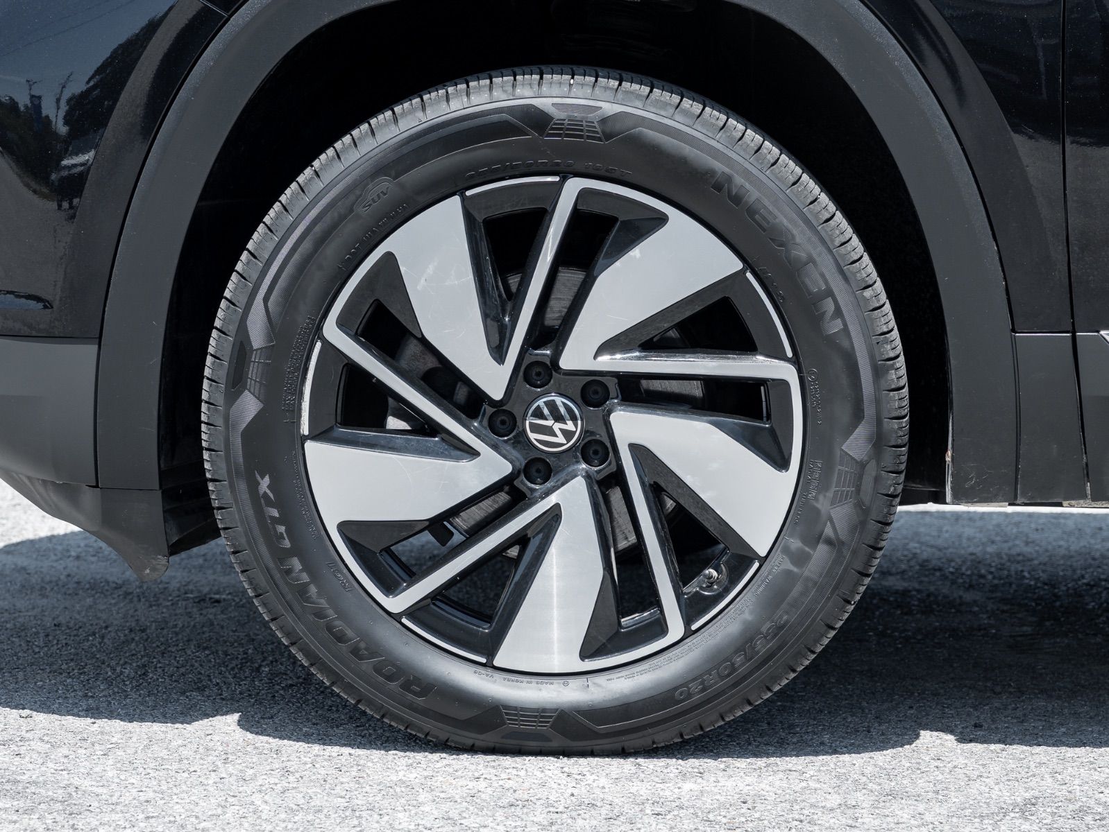 Photo 2024 Volkswagen Atlas Highline #4
