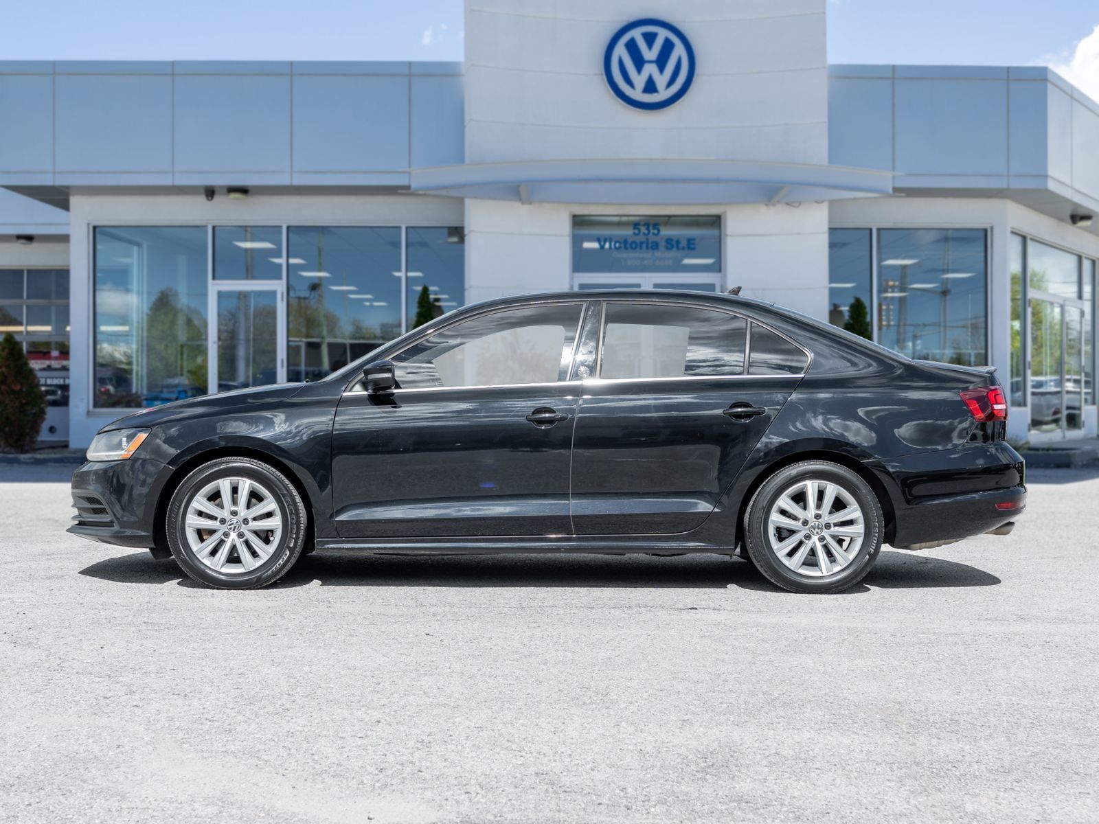 Photo 2017 Volkswagen Jetta Sedan Wolfsburg Edition #3