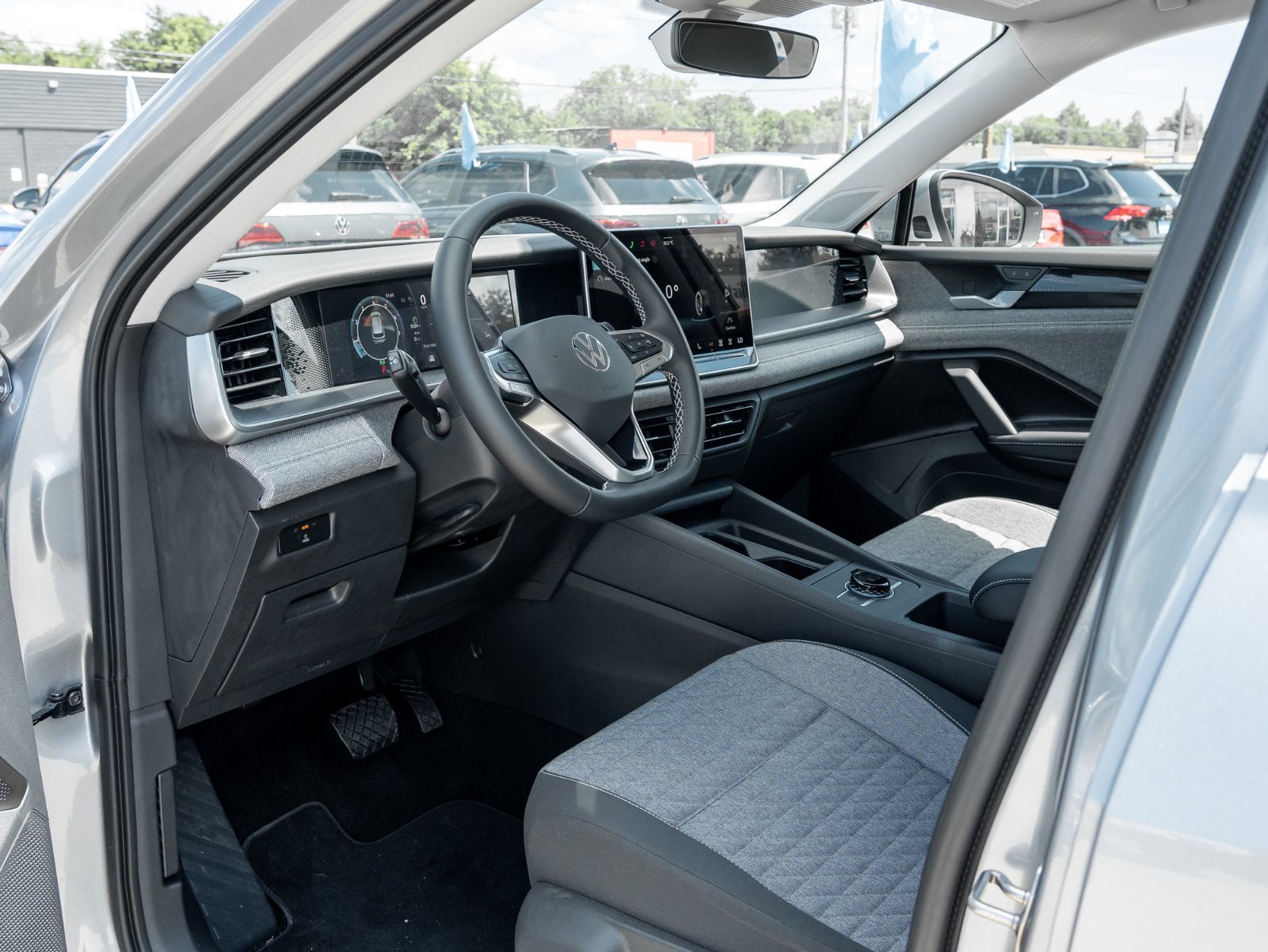 Photo 2026 Volkswagen Tiguan Trendline #7