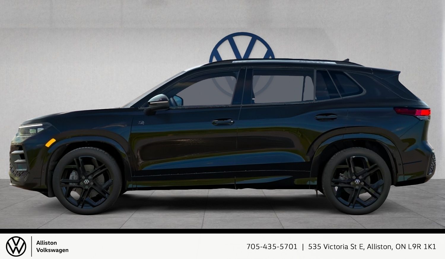 Photo 2026 Volkswagen Tiguan Comfortline R-Line Black Edition 4MOTION #2