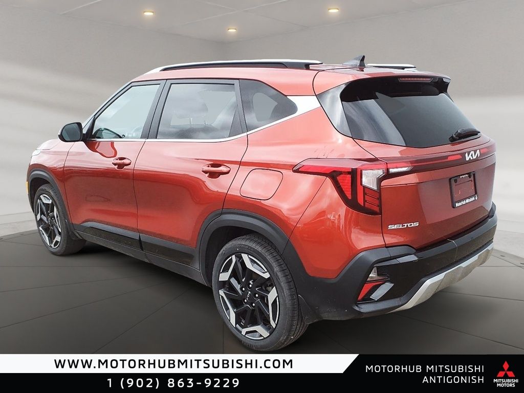 Photo 2024 Kia Seltos SX #4