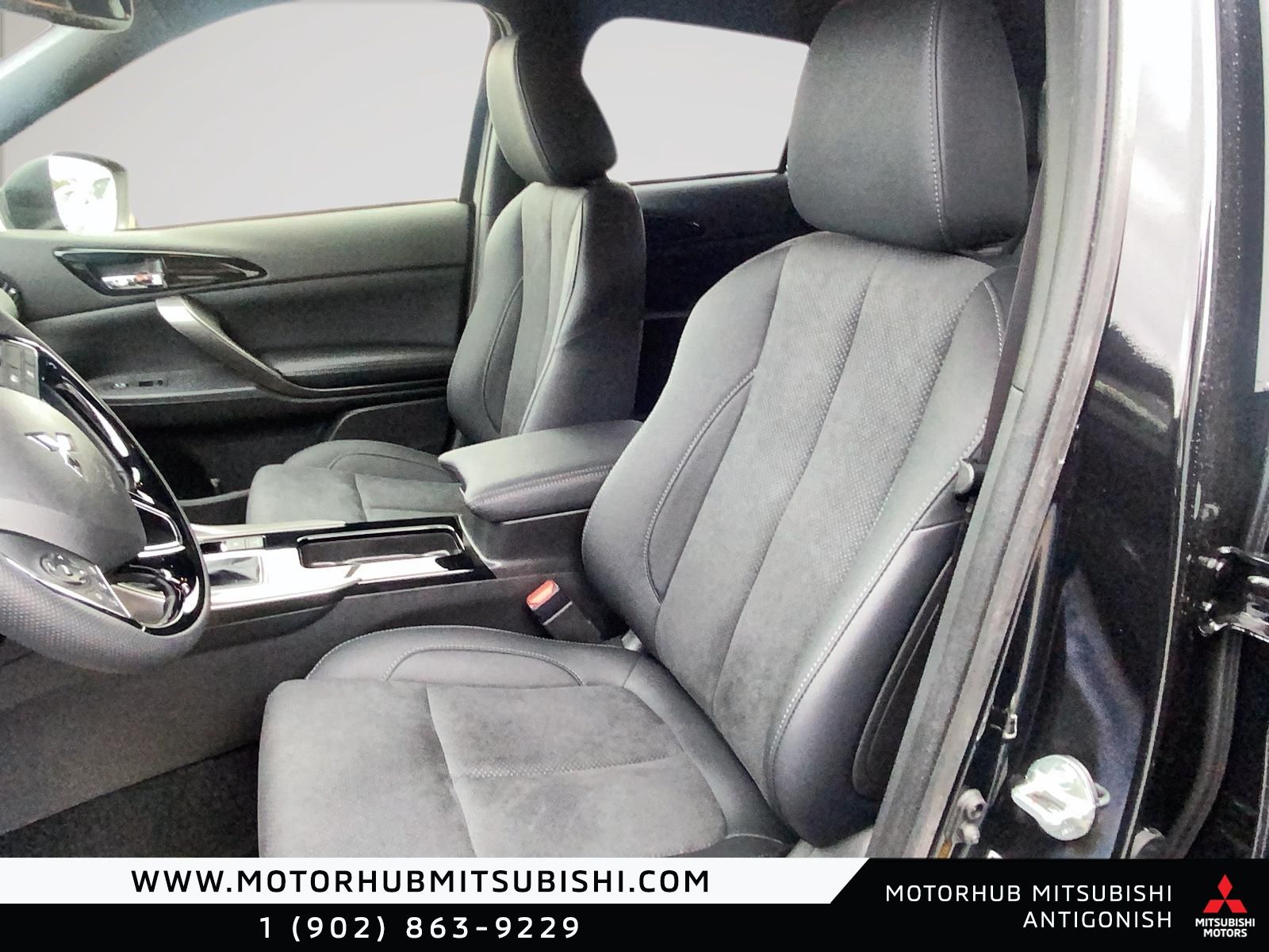 Photo Mitsubishi Eclipse Cross NOIR S-AWC 2026 #8