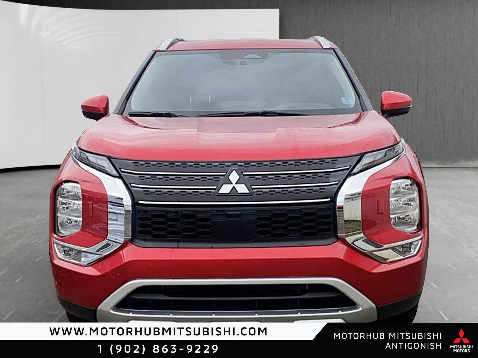 Photo 2024 Mitsubishi Outlander Plug-In Hybrid LE #2