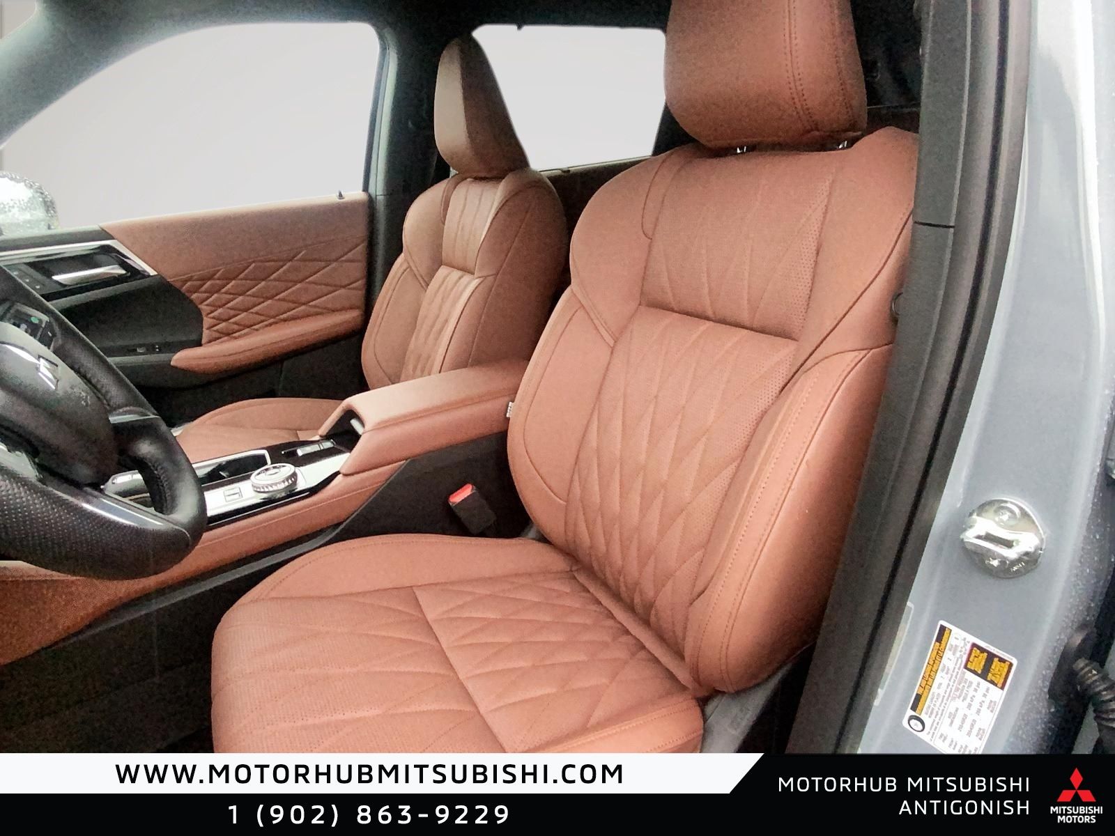 Photo Mitsubishi Outlander Plug-In Hybrid GT 2026 #8