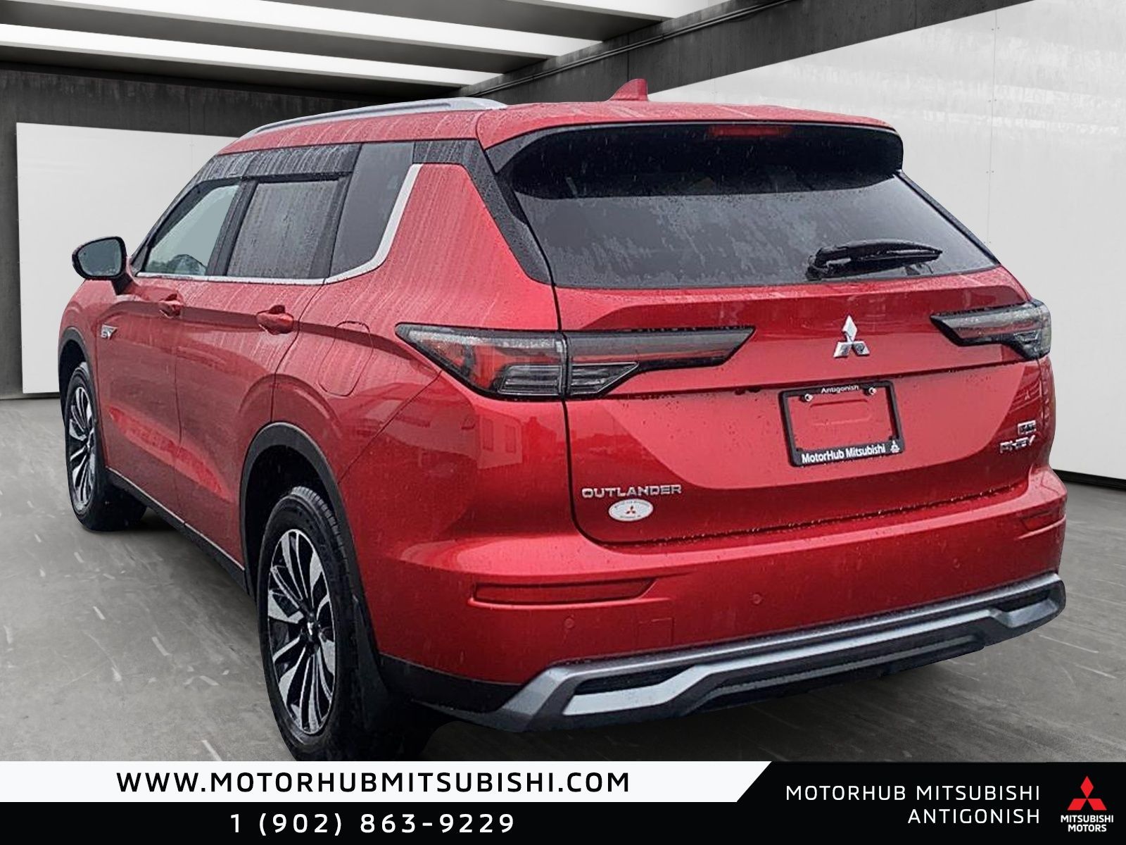 Photo Mitsubishi Outlander Plug-in Hybrid LE S-AWC 2026 #4