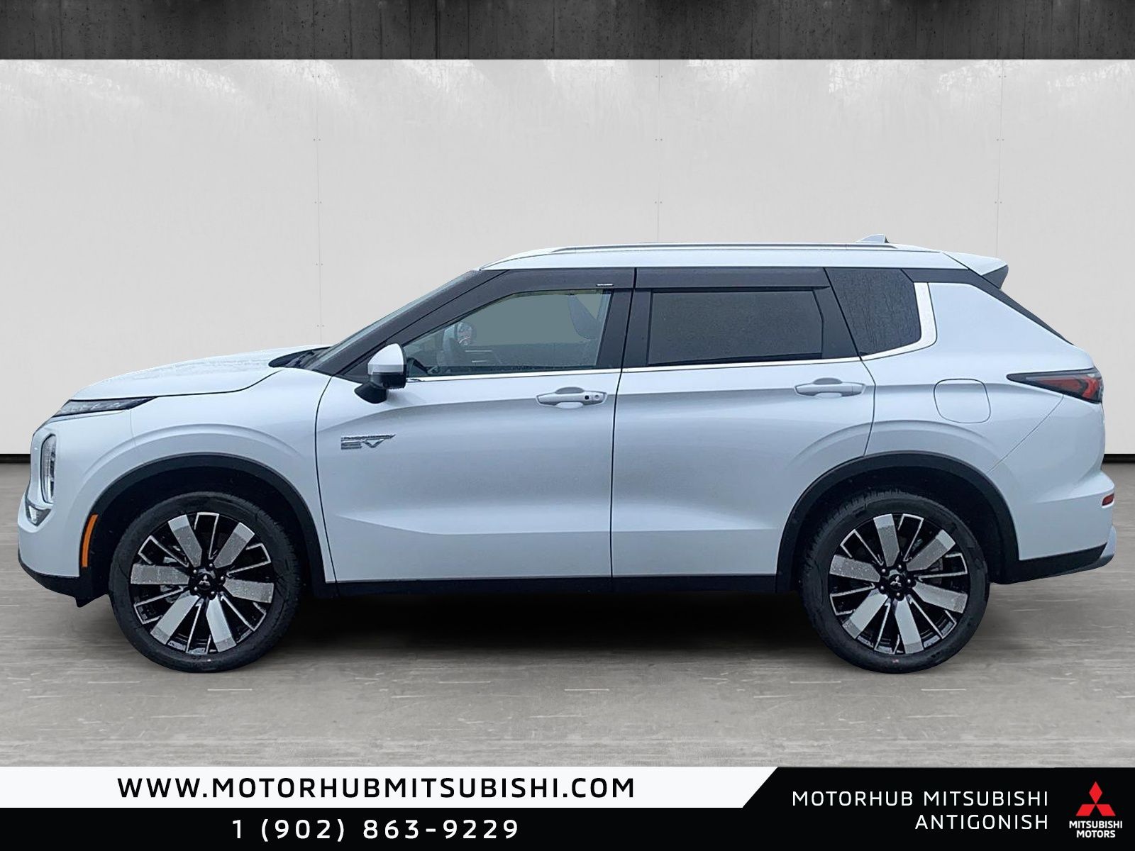 Photo Mitsubishi Outlander Plug-in Hybrid SEL S-AWC 2026 #5