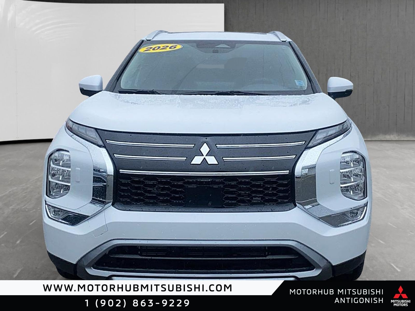 Photo Mitsubishi Outlander Plug-in Hybrid SEL S-AWC 2026 #2