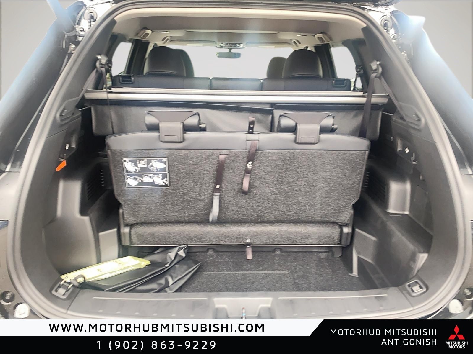 Photo Mitsubishi Outlander Plug-in Hybrid SEL S-AWC 2026 #6