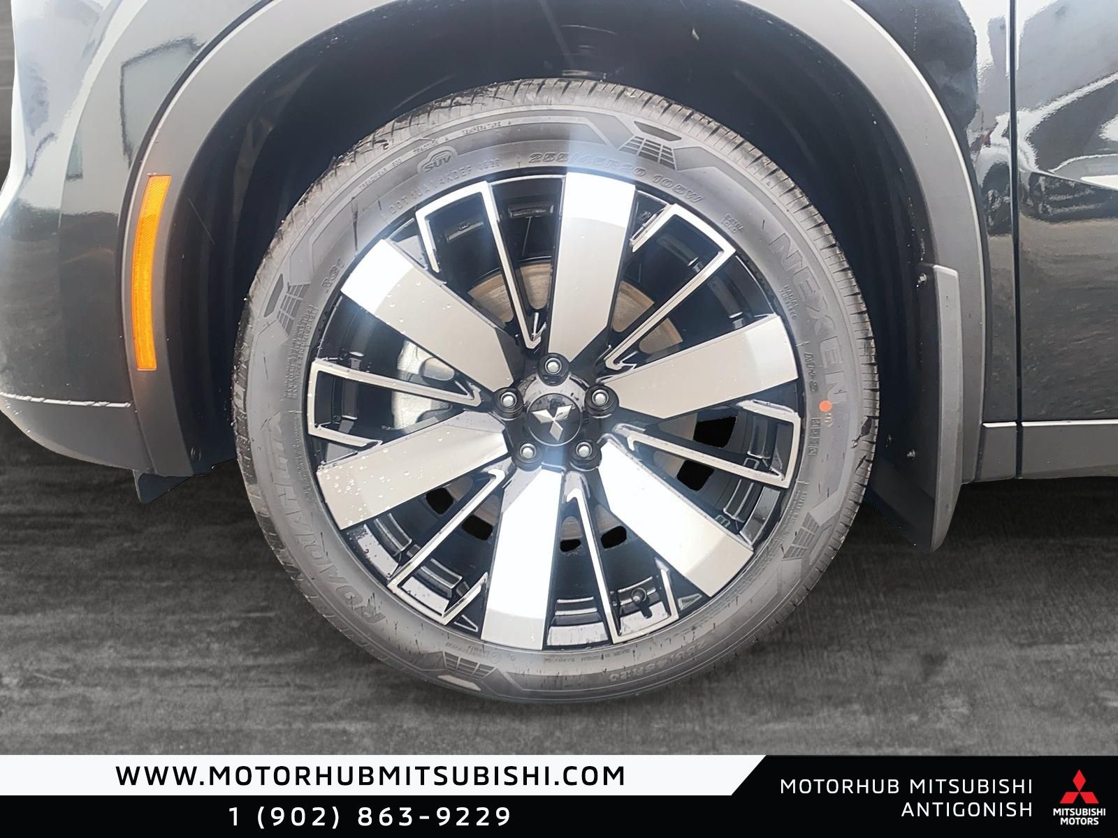 Photo Mitsubishi Outlander Plug-in Hybrid SEL S-AWC 2026 #7