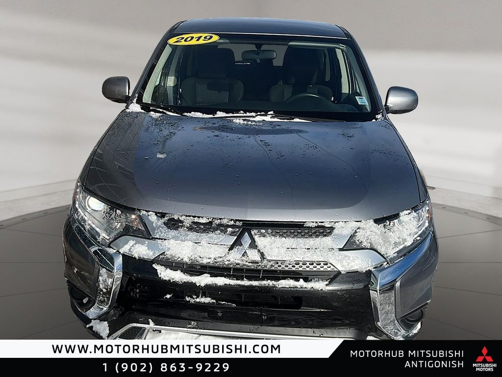 Photo Mitsubishi Outlander ES 2019 #2