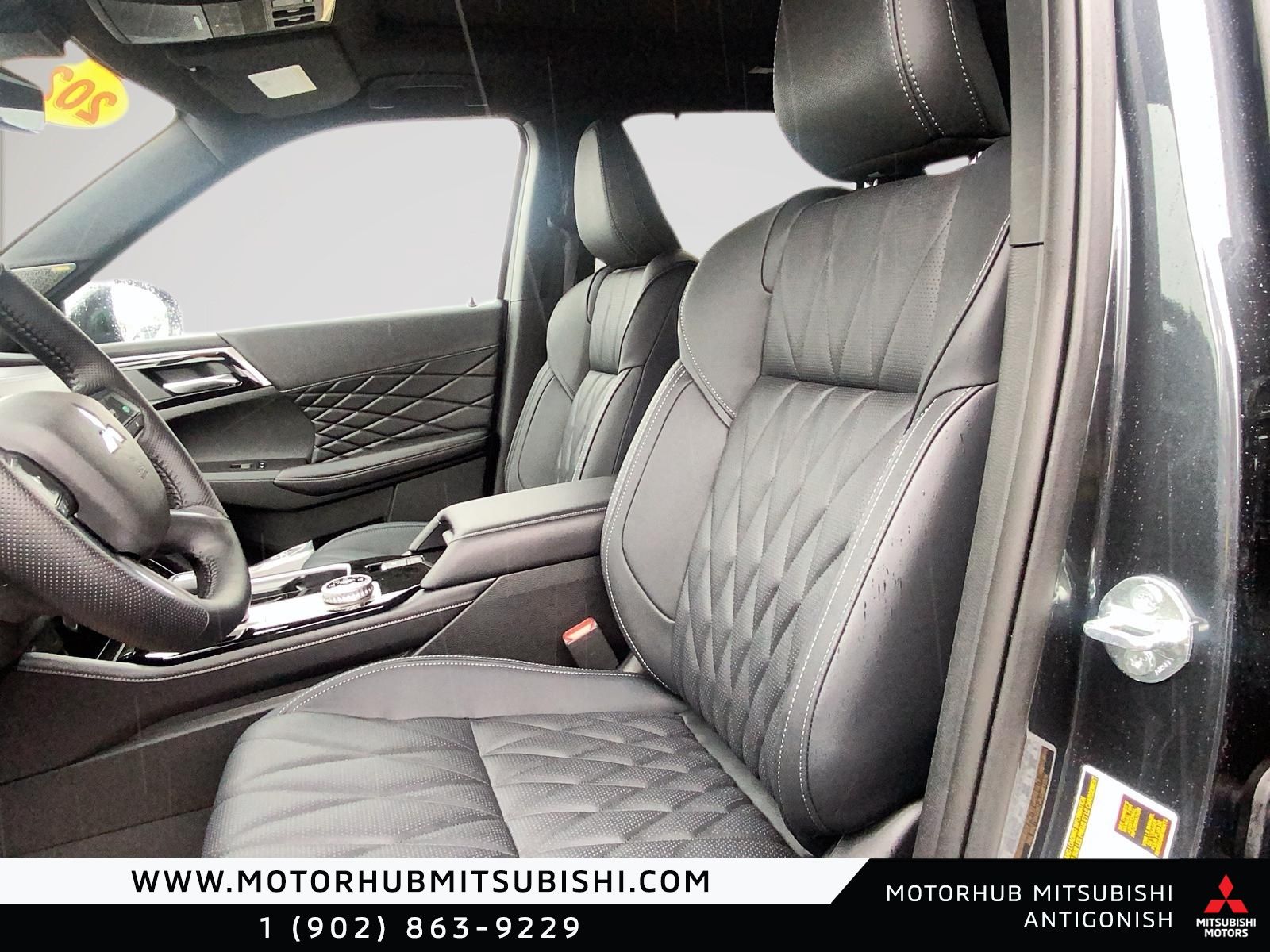 Photo 2026 Mitsubishi Outlander NOIR S-AWC #8