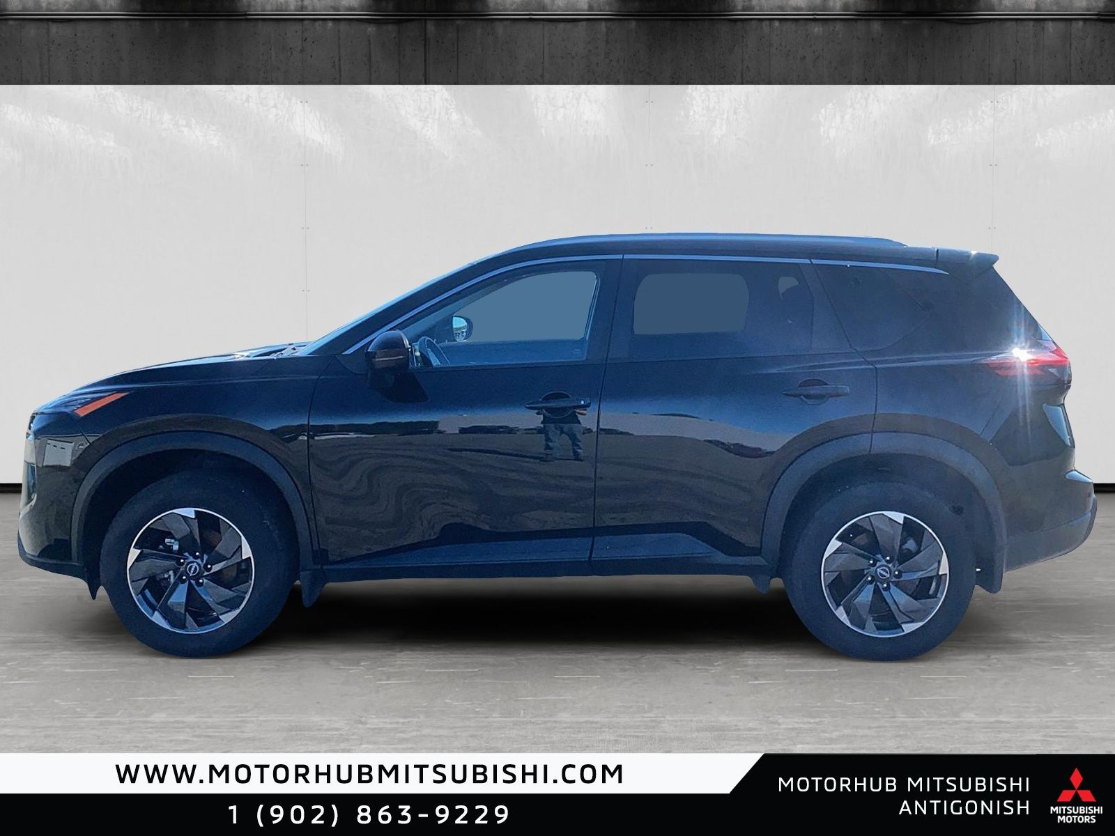 Photo 2024 Nissan Rogue SV Moonroof #5