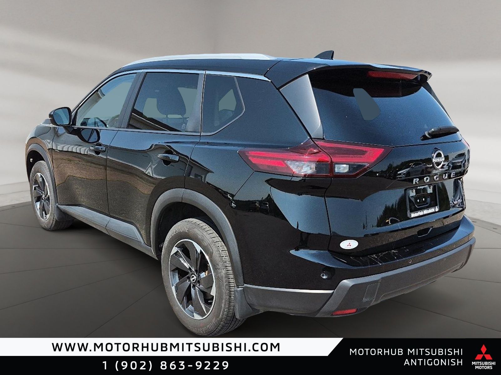 Photo 2024 Nissan Rogue SV Moonroof #4