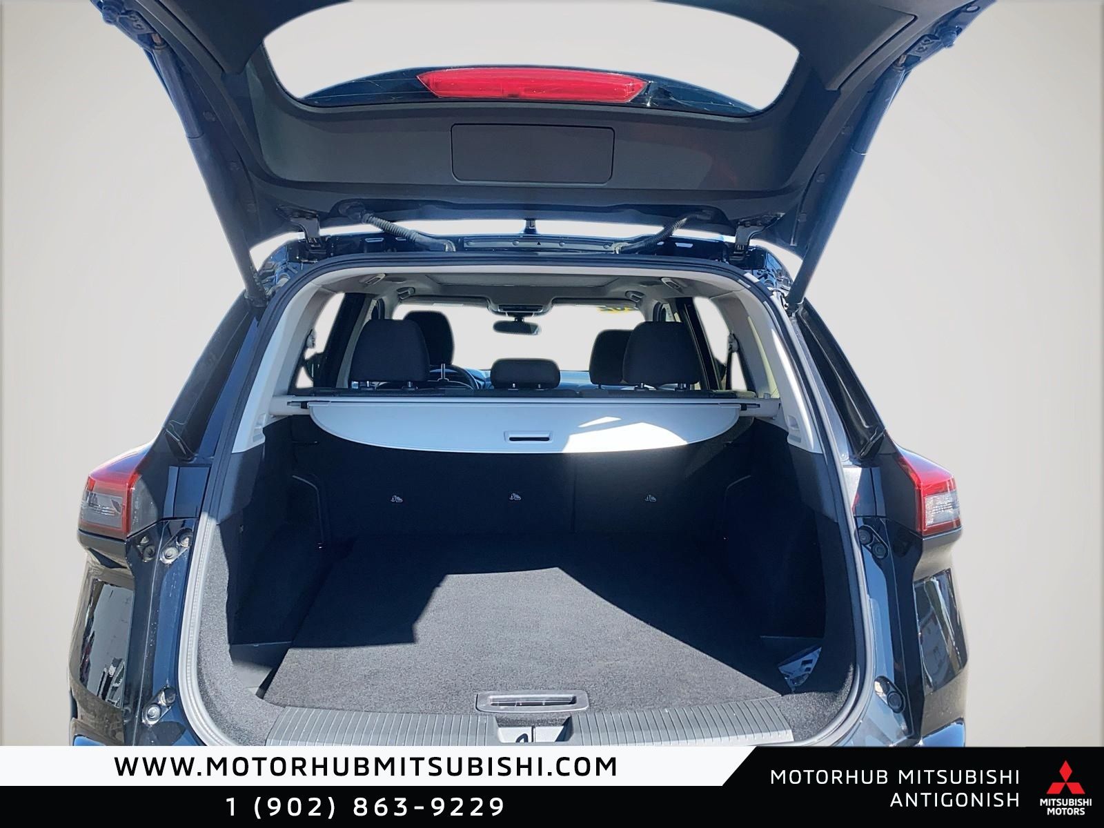 Photo 2024 Nissan Rogue SV Moonroof #6