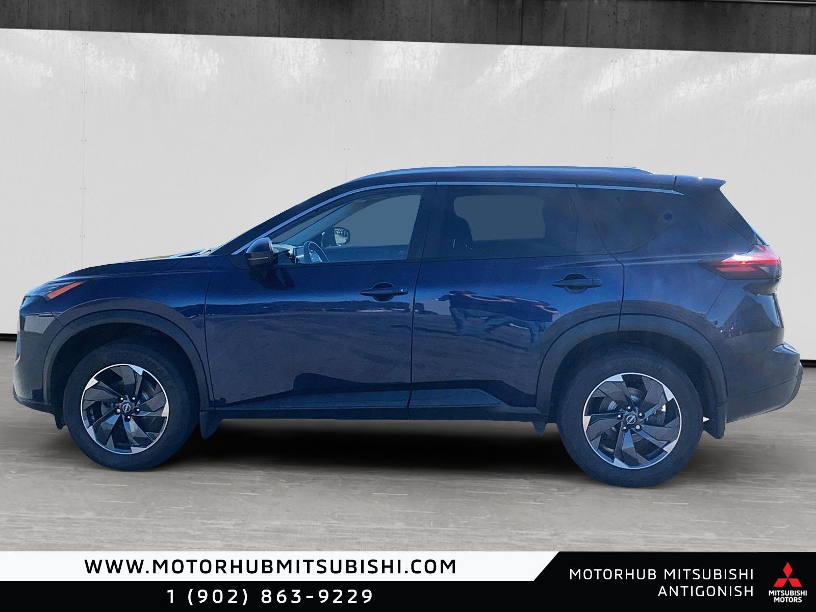 Photo 2024 Nissan Rogue SV Moonroof #5