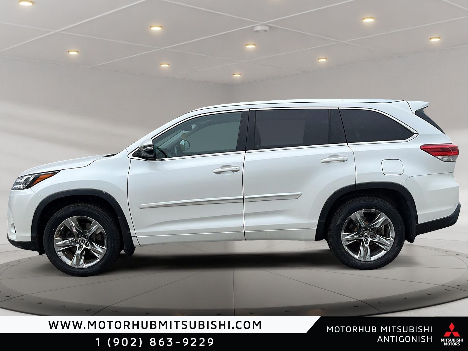 Photo 2019 Toyota Highlander Limited #5