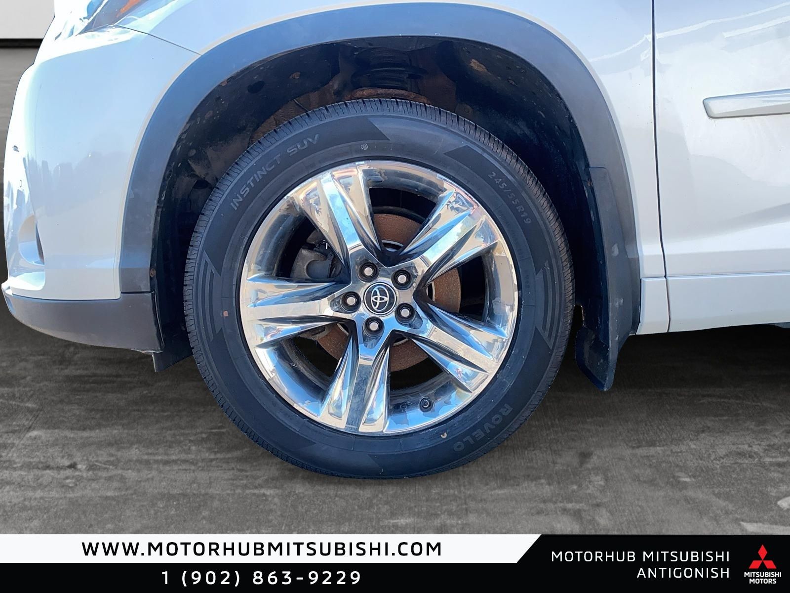 Photo 2019 Toyota Highlander Limited #7