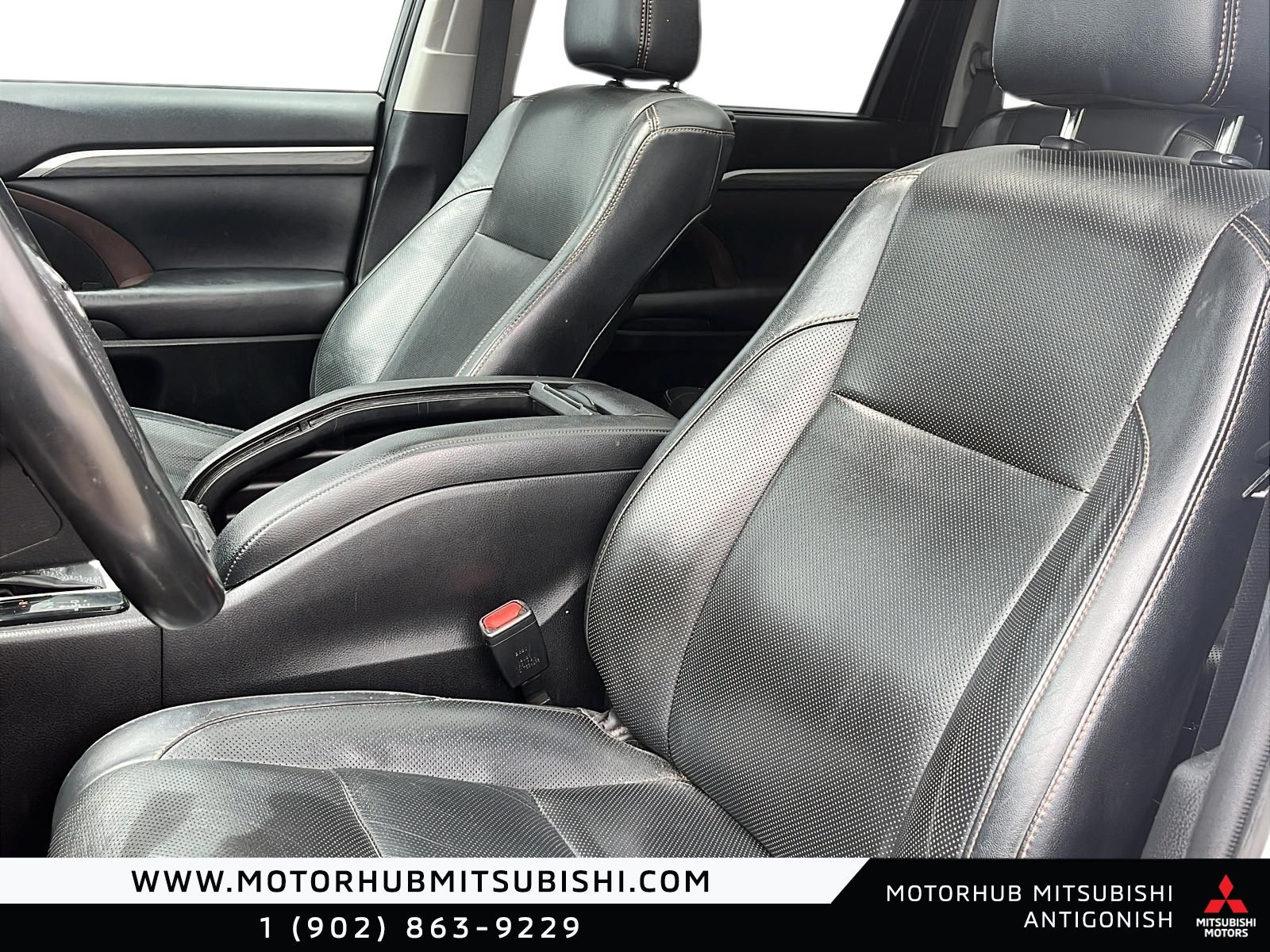Photo 2019 Toyota Highlander Limited #8