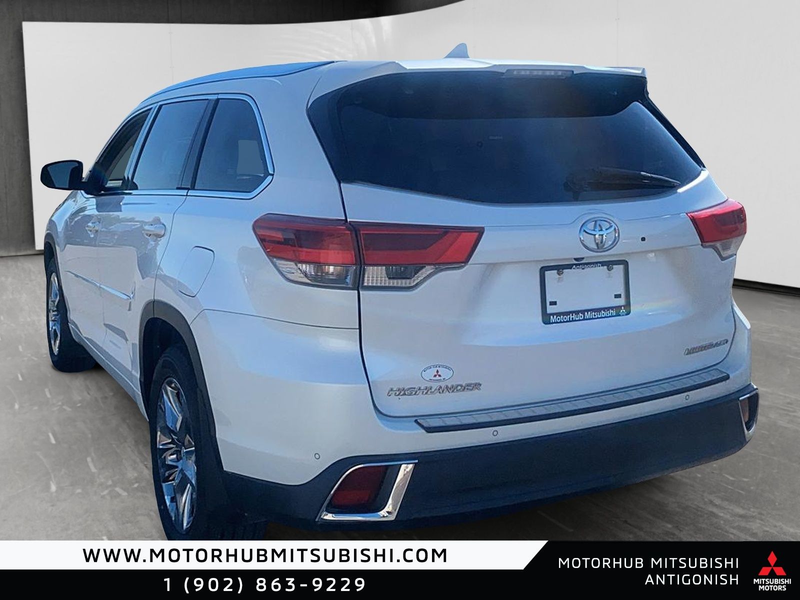 Photo 2019 Toyota Highlander Limited #4