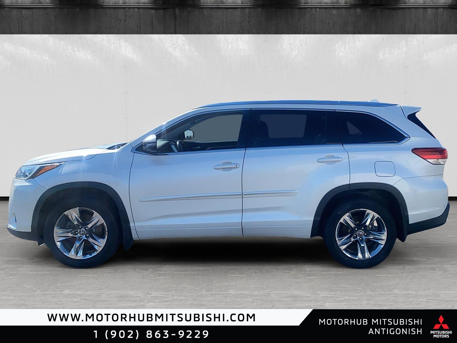 Photo 2019 Toyota Highlander Limited #5