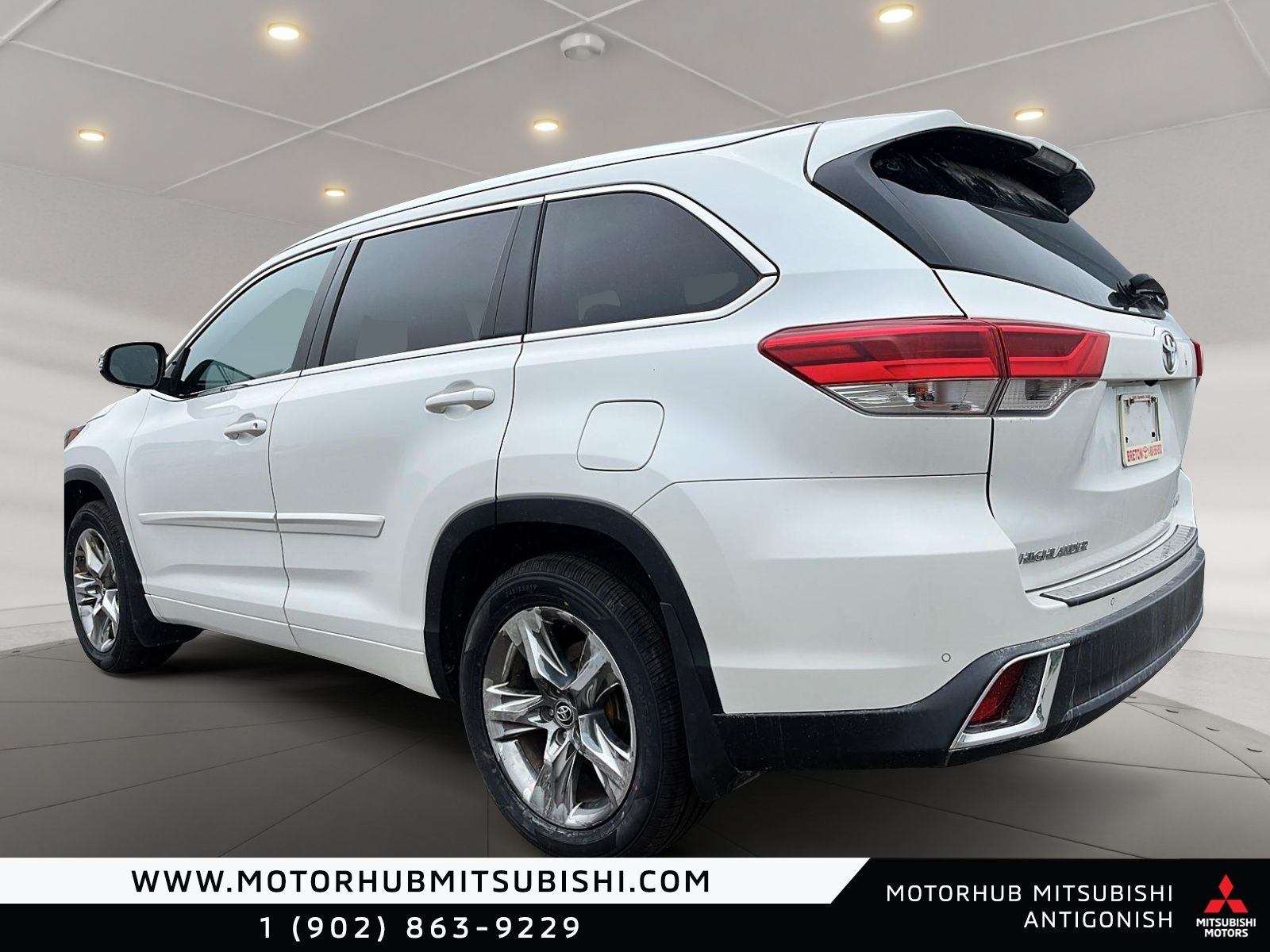 Photo 2019 Toyota Highlander Limited #4