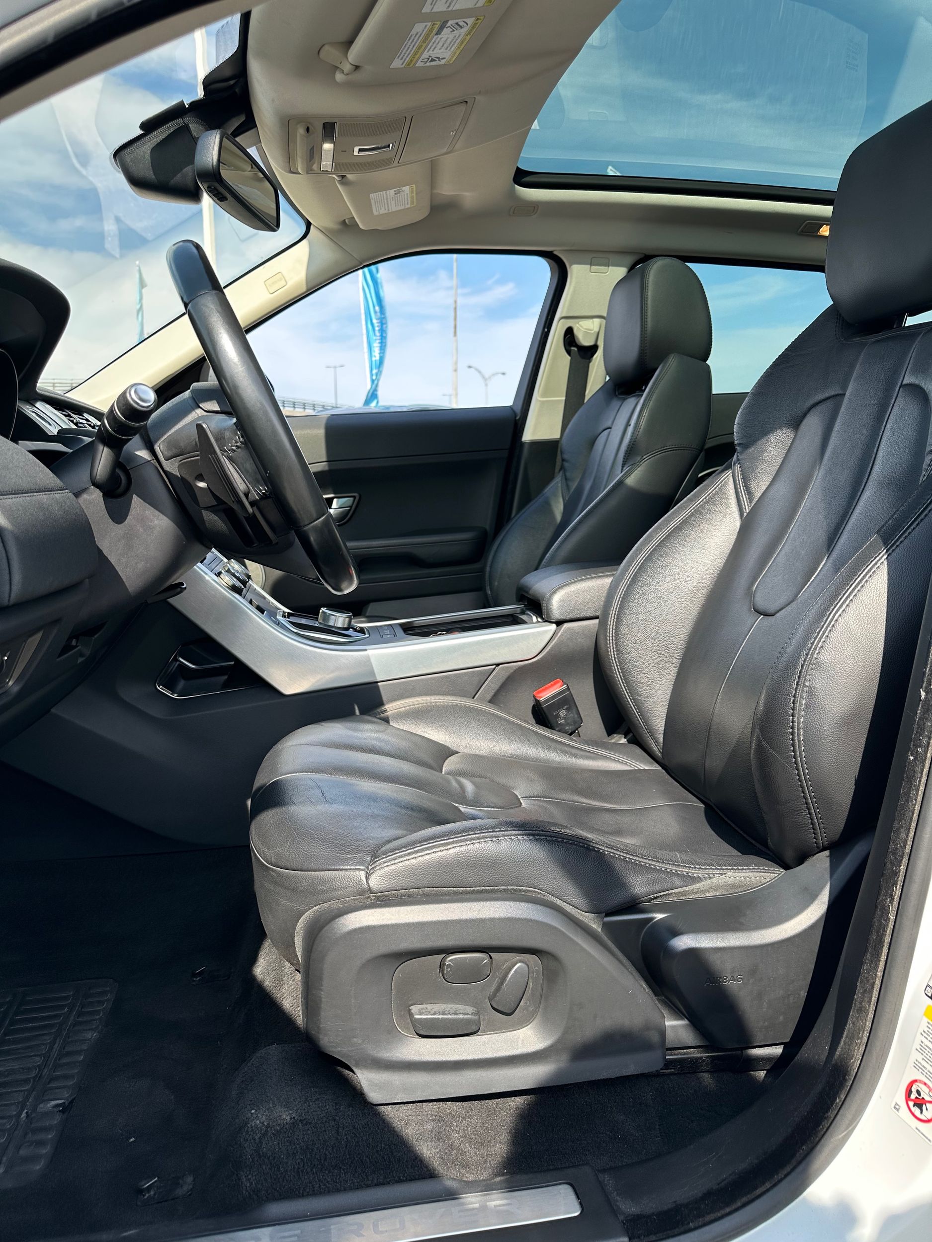 Photo 2015 Land Rover Range Rover Evoque Pure Plus #7