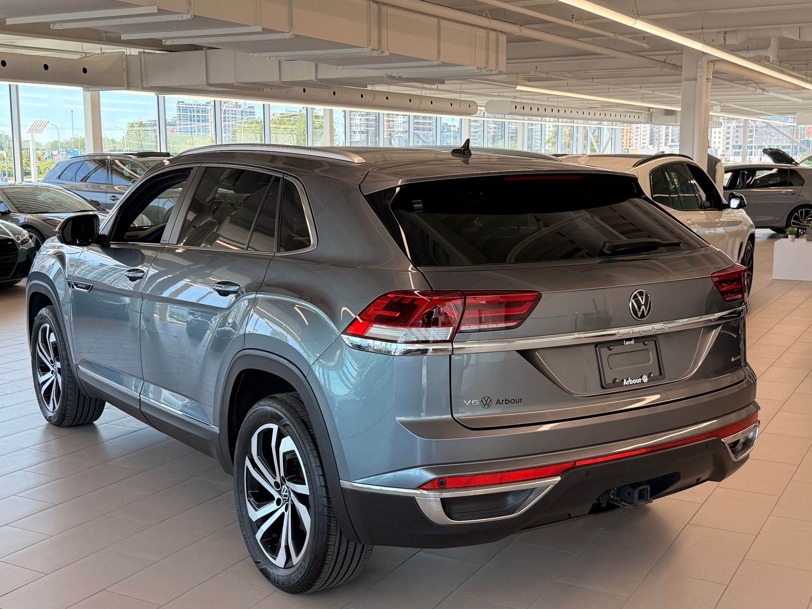 Photo 2023 Volkswagen Atlas Cross Sport Highline #5