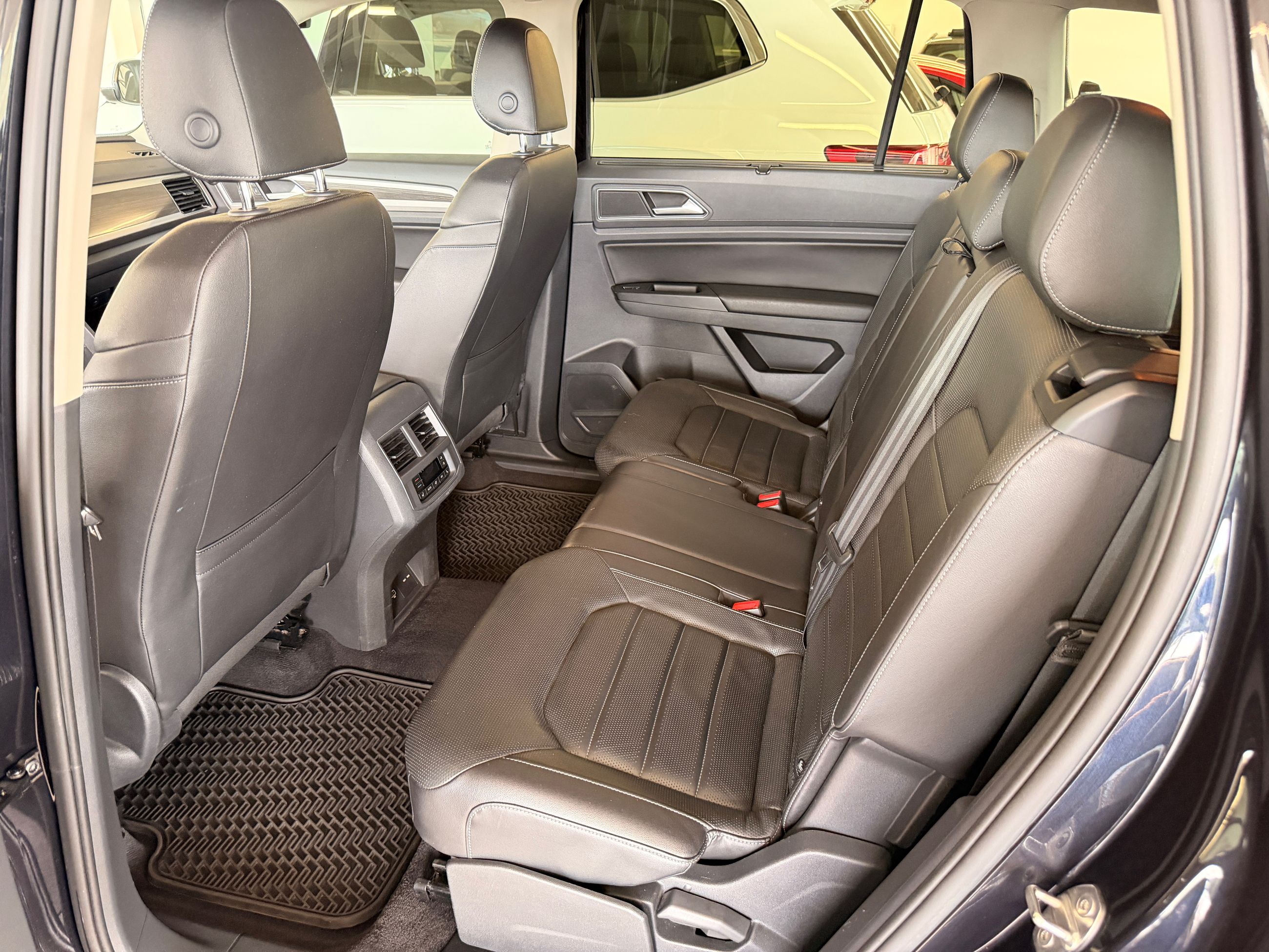 Photo 2018 Volkswagen Atlas Highline #8