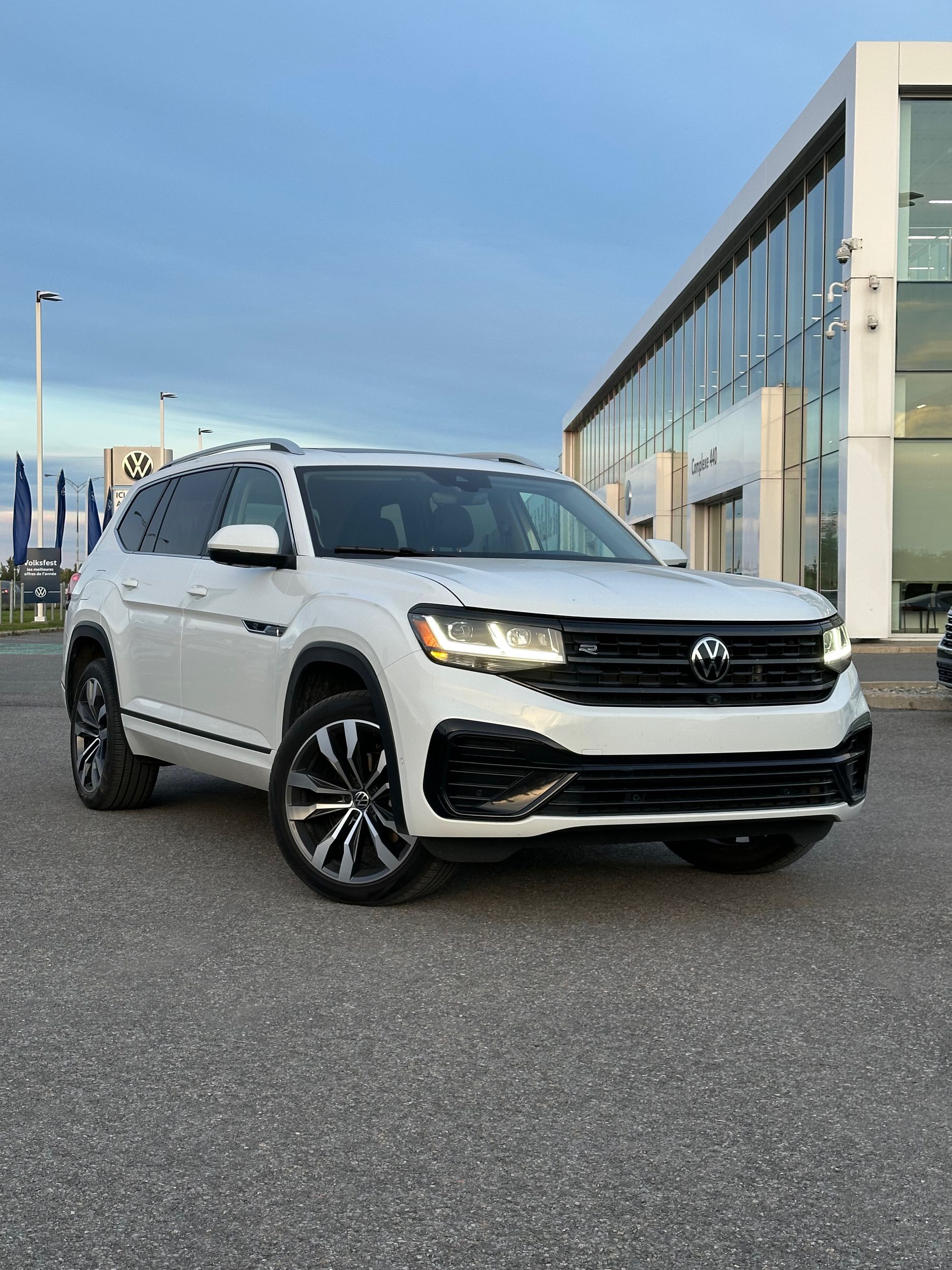 Photo 2023 Volkswagen Atlas Execline #1
