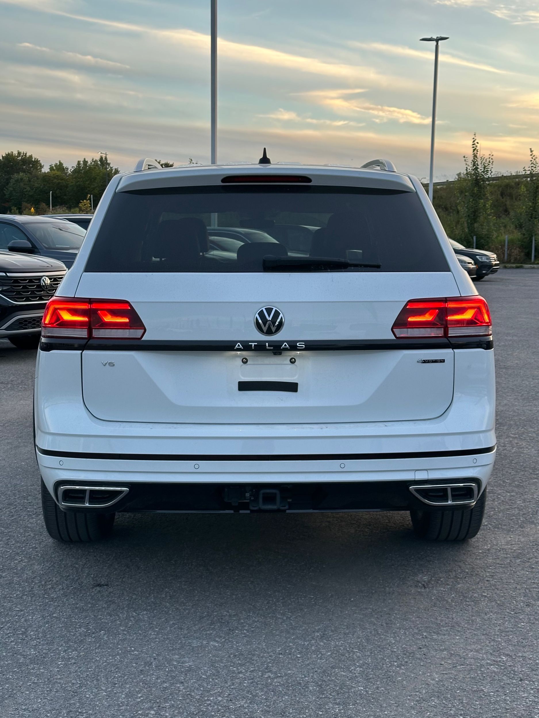 Photo 2023 Volkswagen Atlas Execline #5