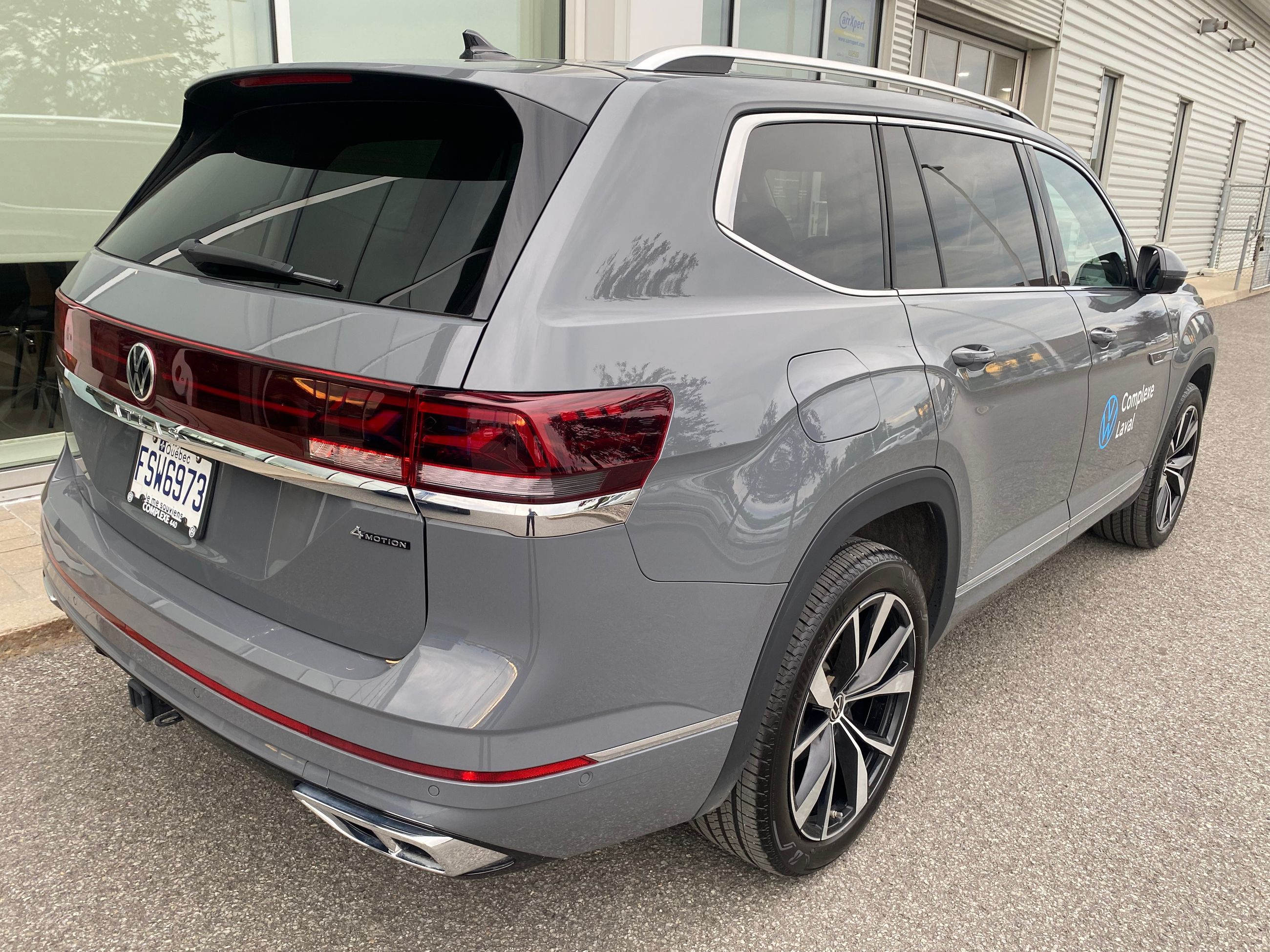 Photo 2025 Volkswagen Atlas Execline #3