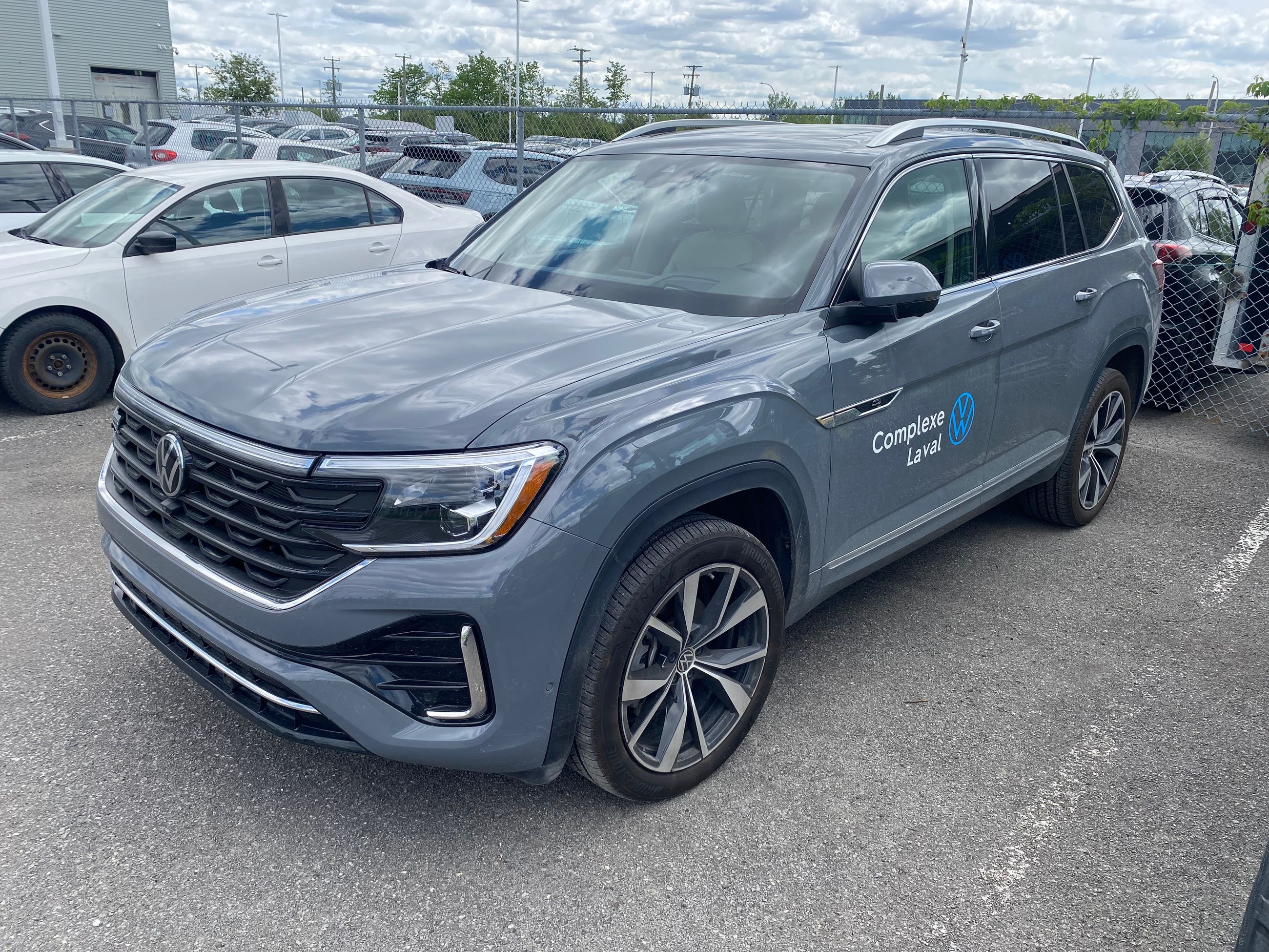 2025 Volkswagen Atlas Execline