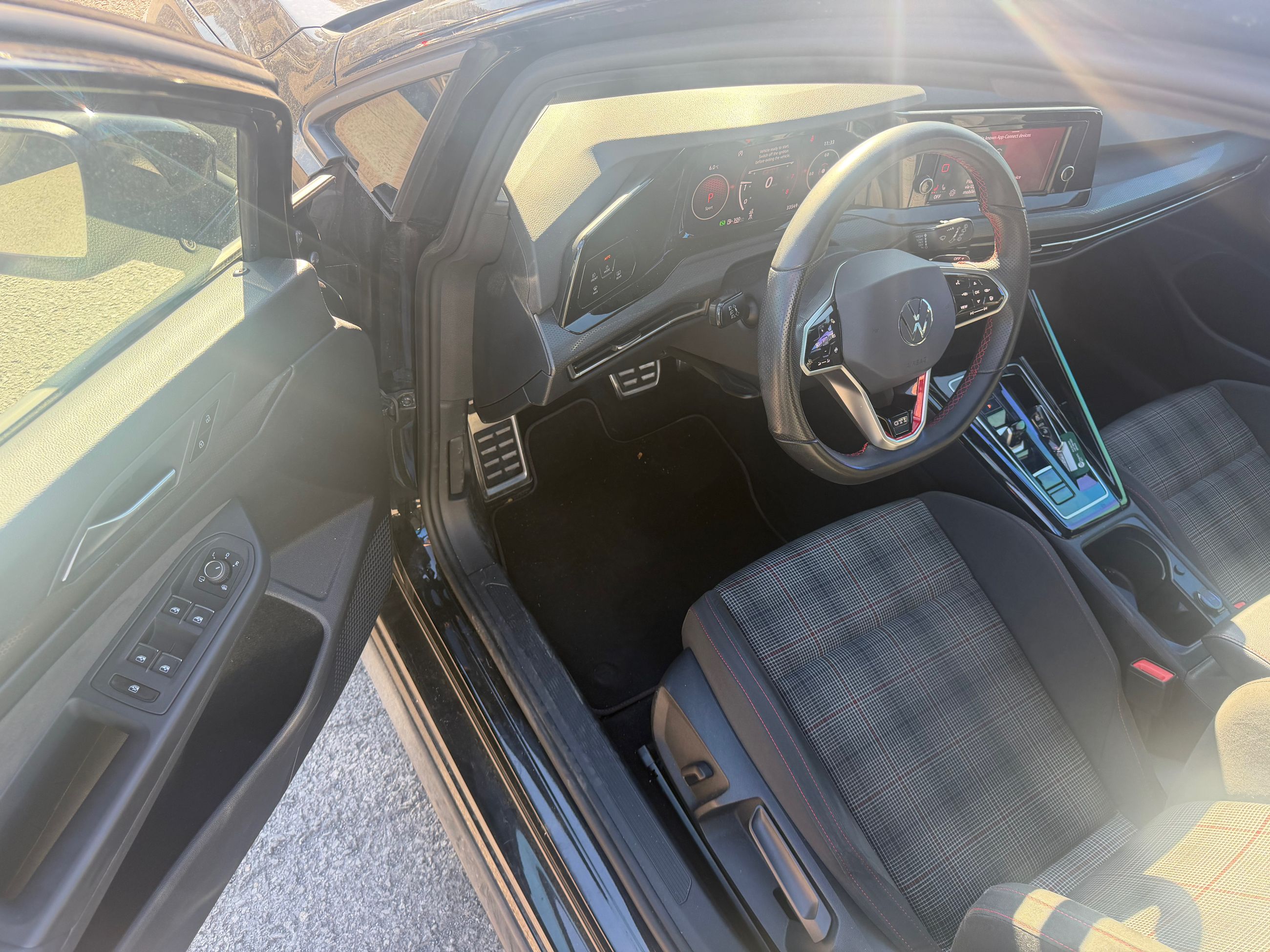 Photo 2024 Volkswagen Golf GTI #8