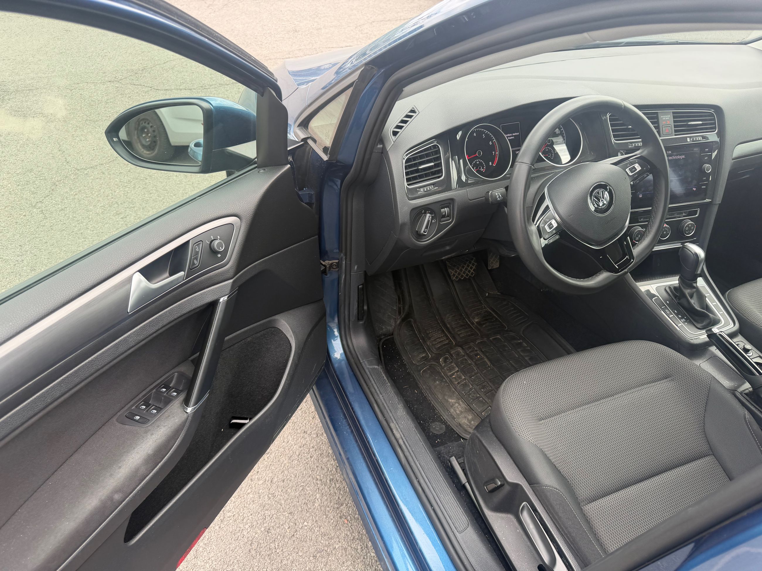 Photo Volkswagen Golf Comfortline 2021 #8