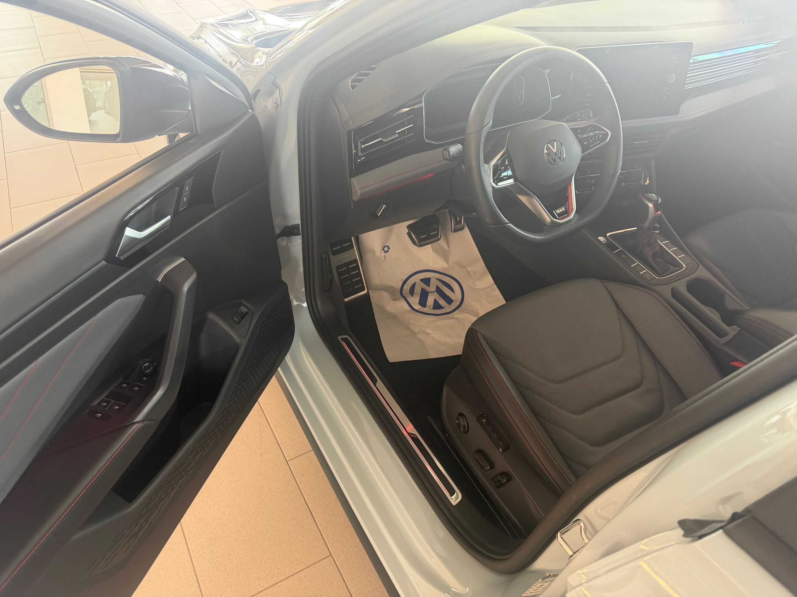 Photo 2025 Volkswagen Jetta GLI Autobahn #7