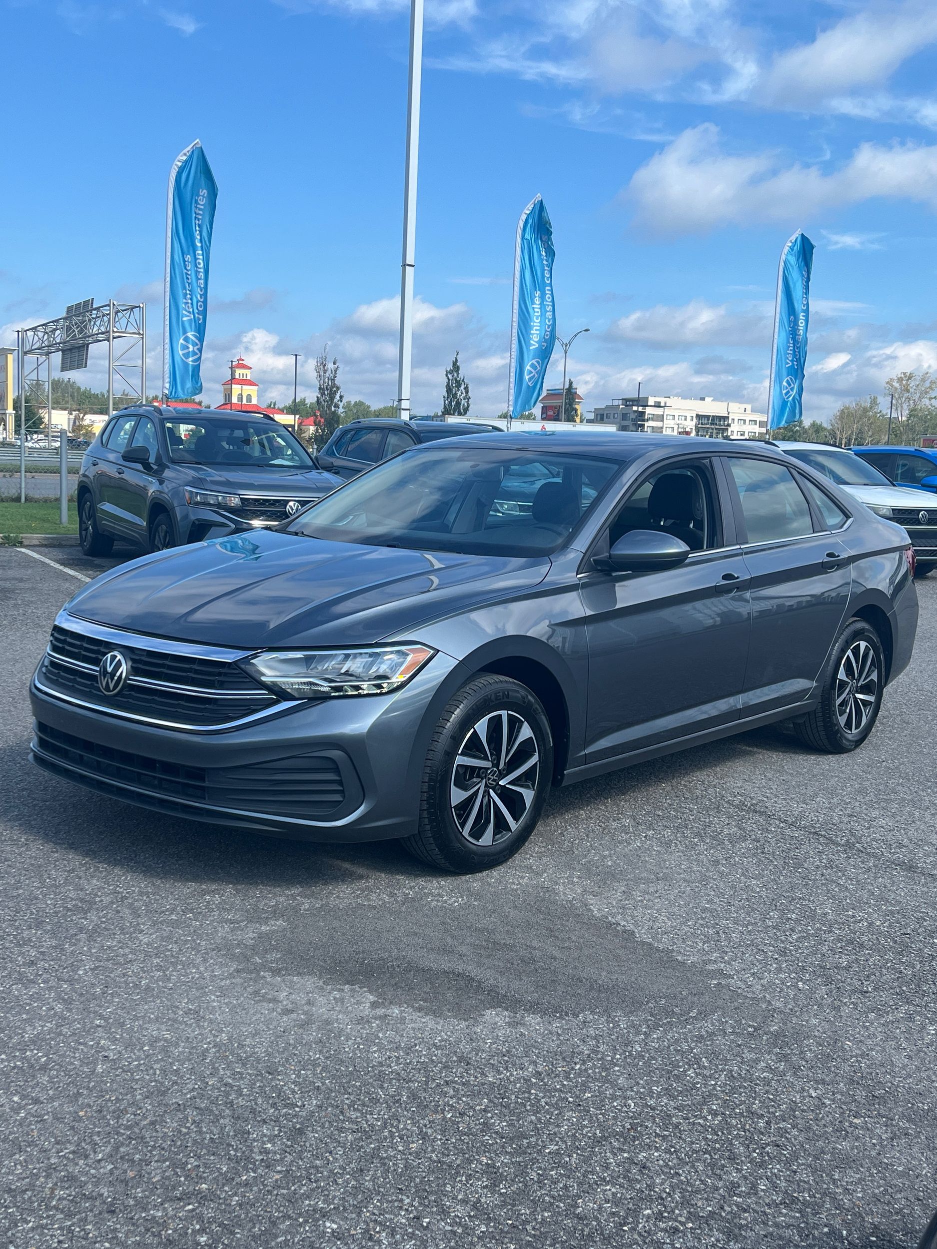 Photo 2022 Volkswagen Jetta Trendline #3
