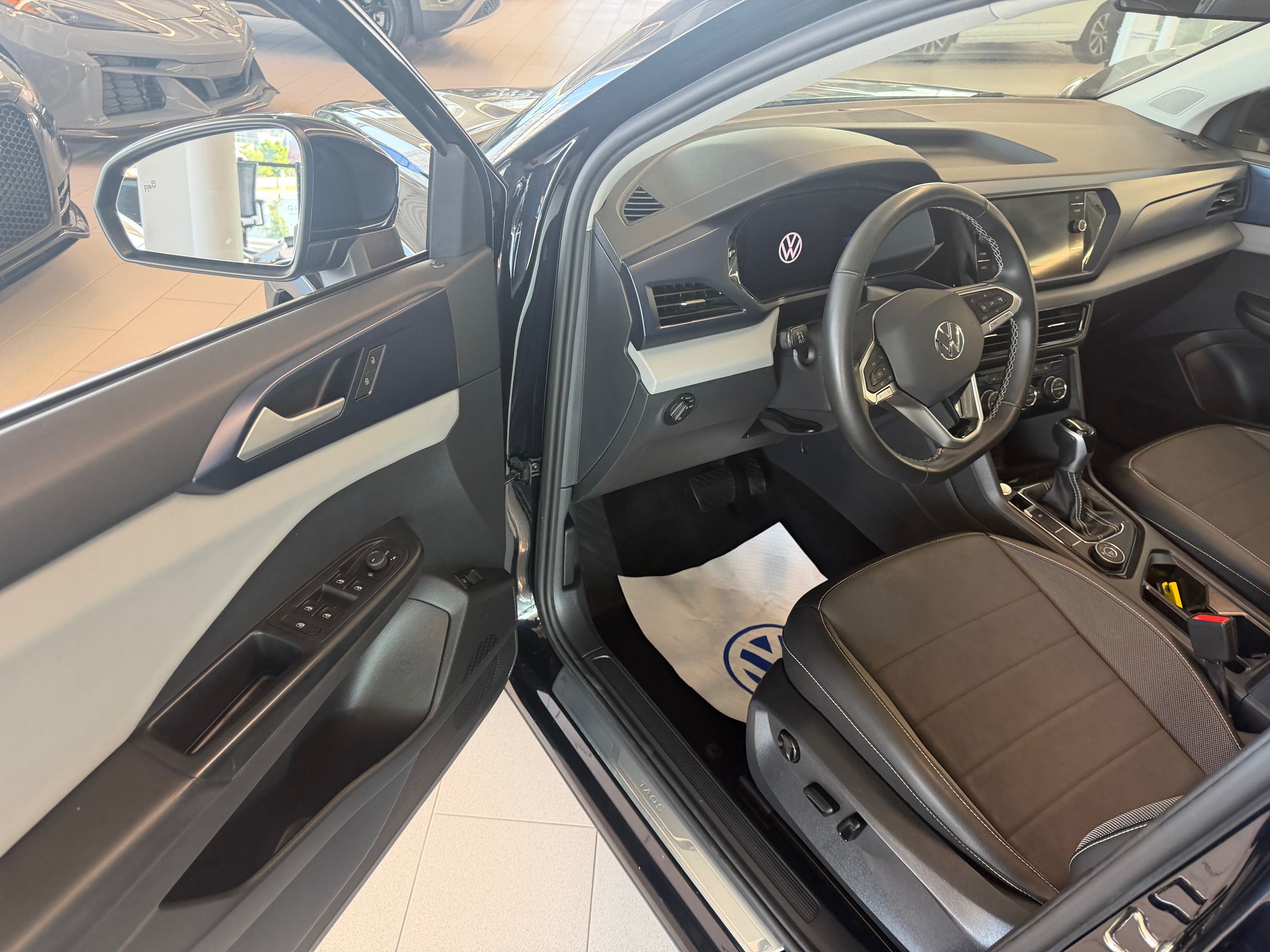 Photo 2022 Volkswagen Taos Comfortline #7