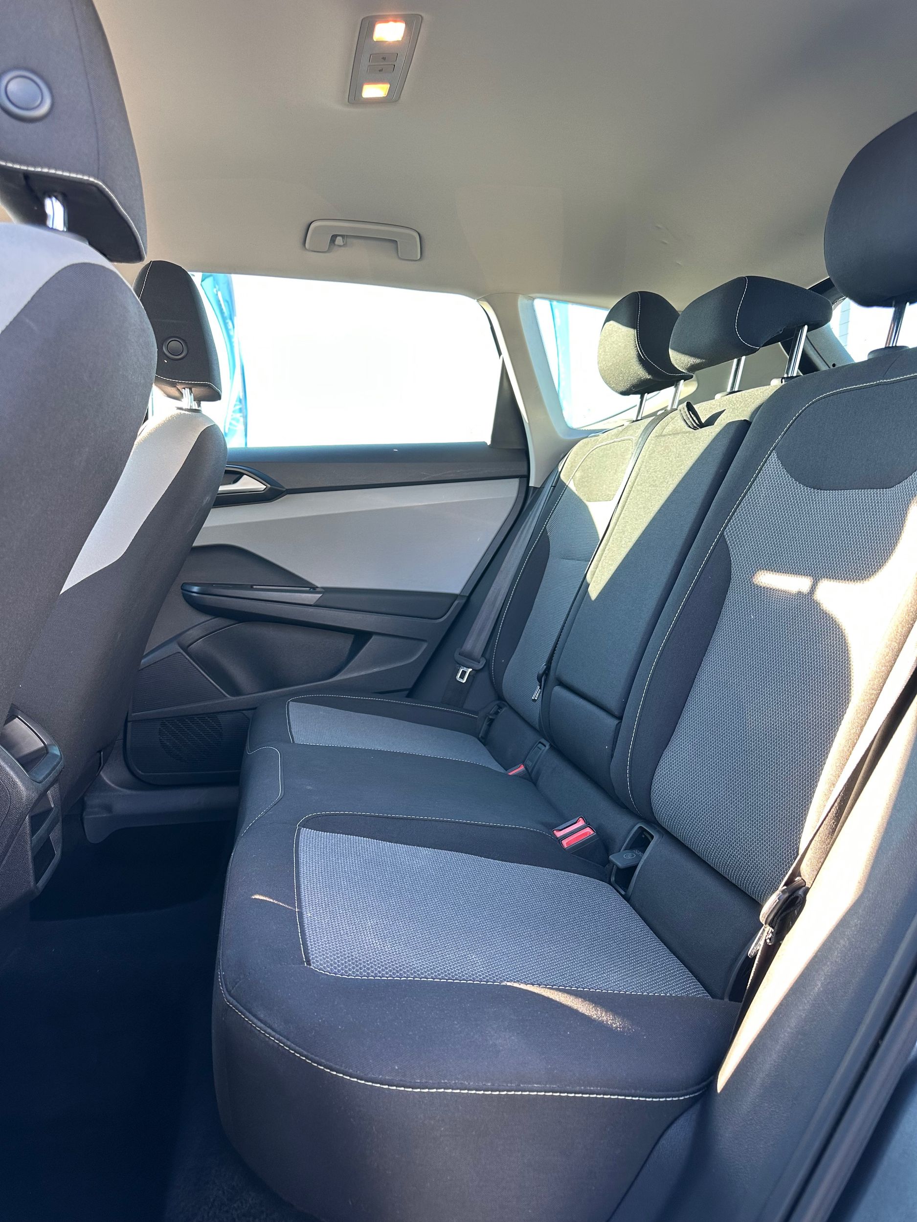Photo Volkswagen Taos Trendline 2022 #8