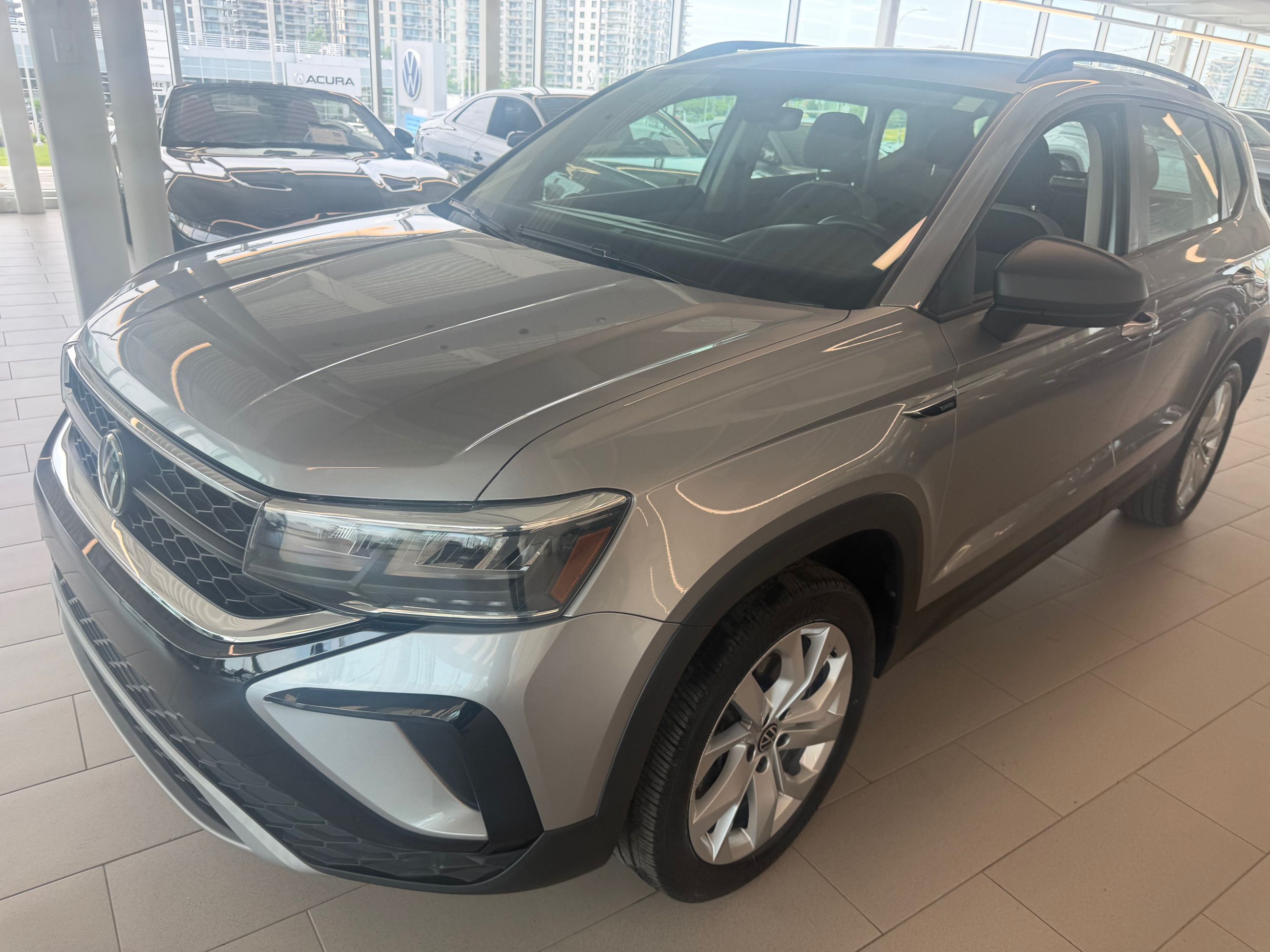 Photo 2023 Volkswagen Taos Trendline #3