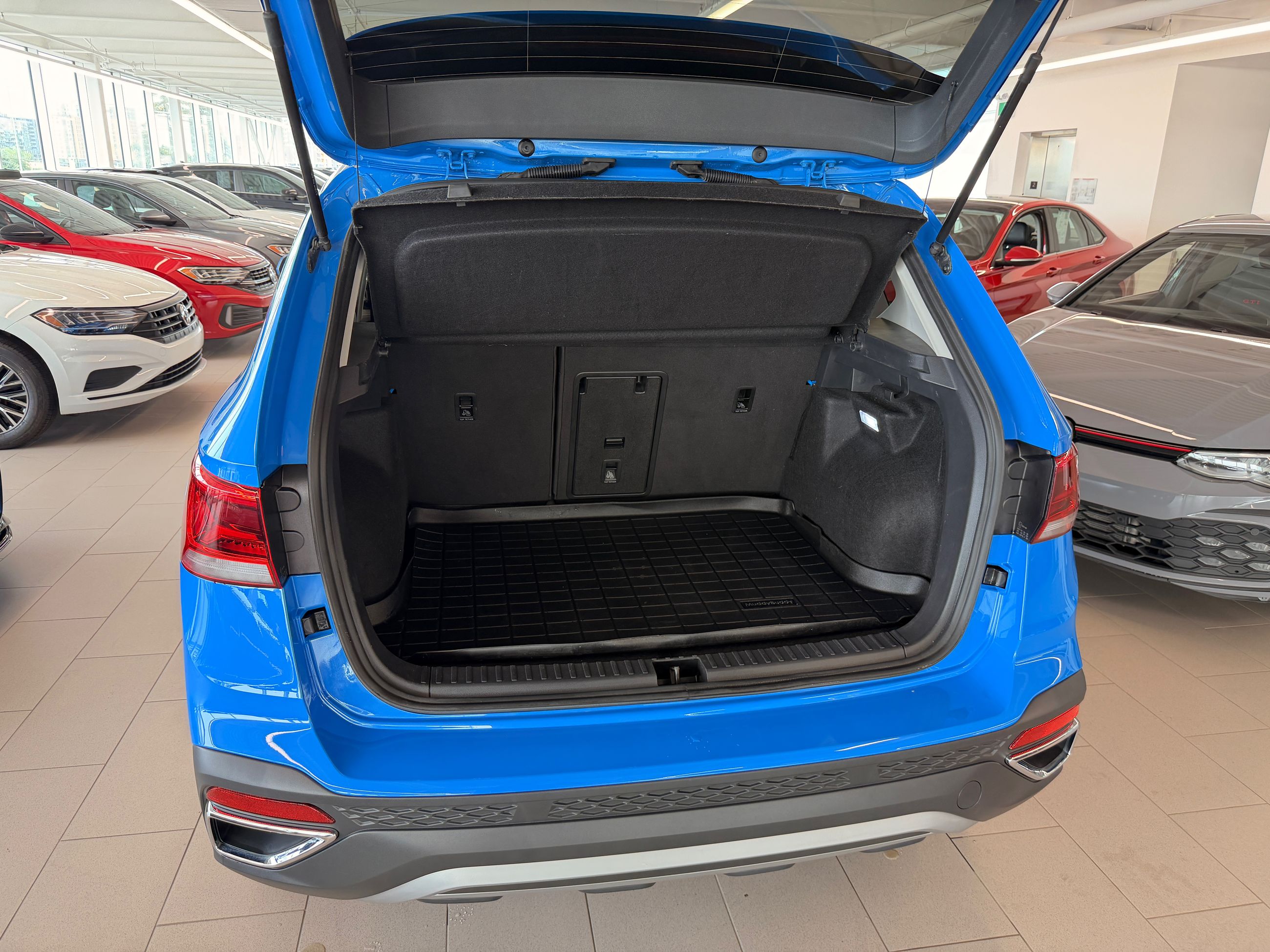 Photo 2024 Volkswagen Taos Comfortline #8