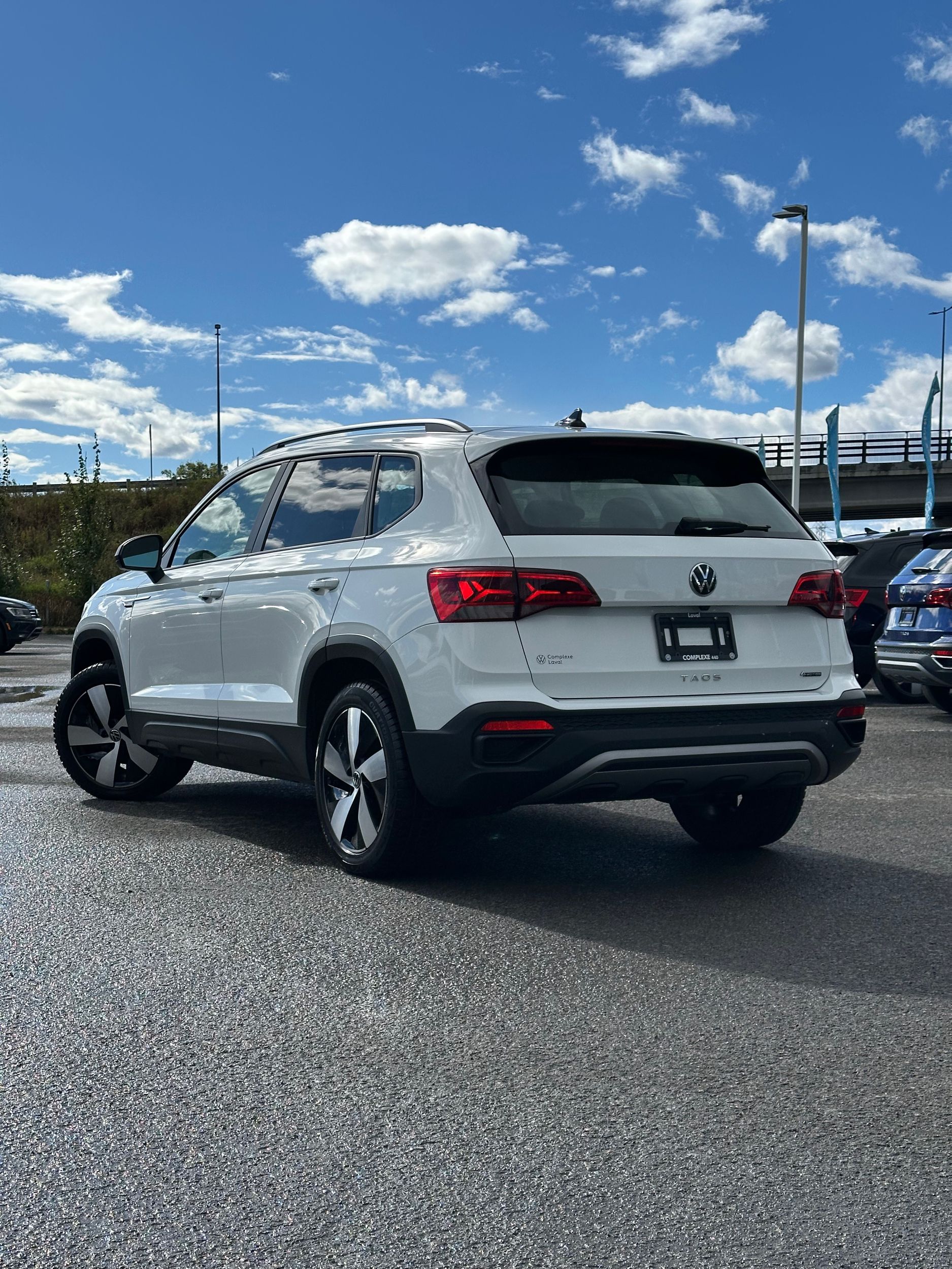 Photo 2024 Volkswagen Taos Trendline #4