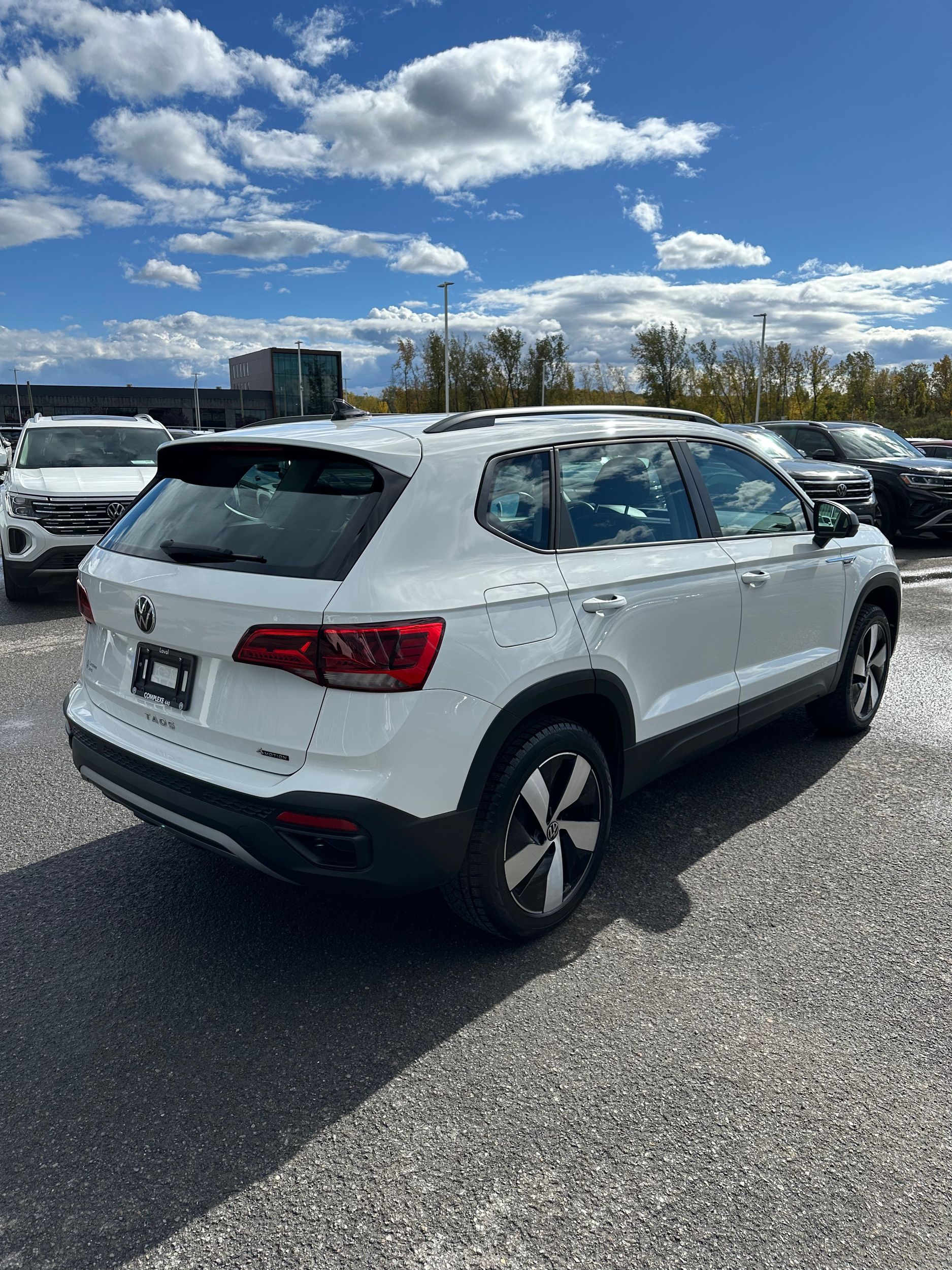 Photo 2024 Volkswagen Taos Trendline #6